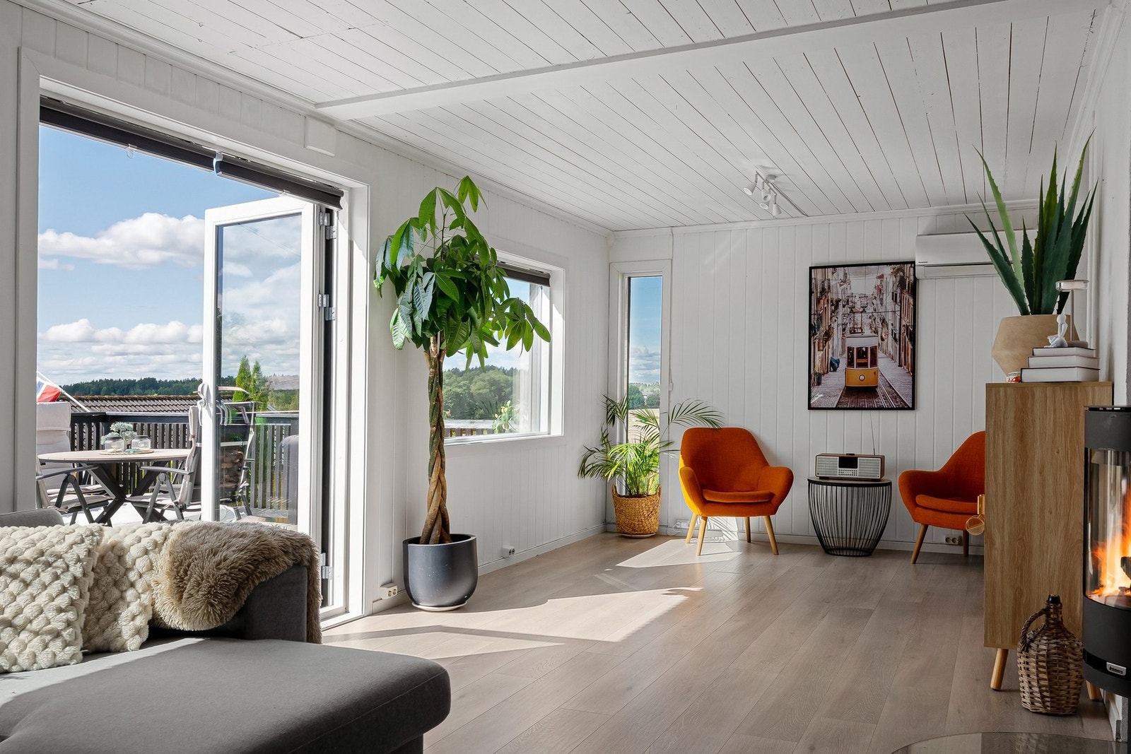 Det er lagt slitesterkt laminatgulv Galleribilde