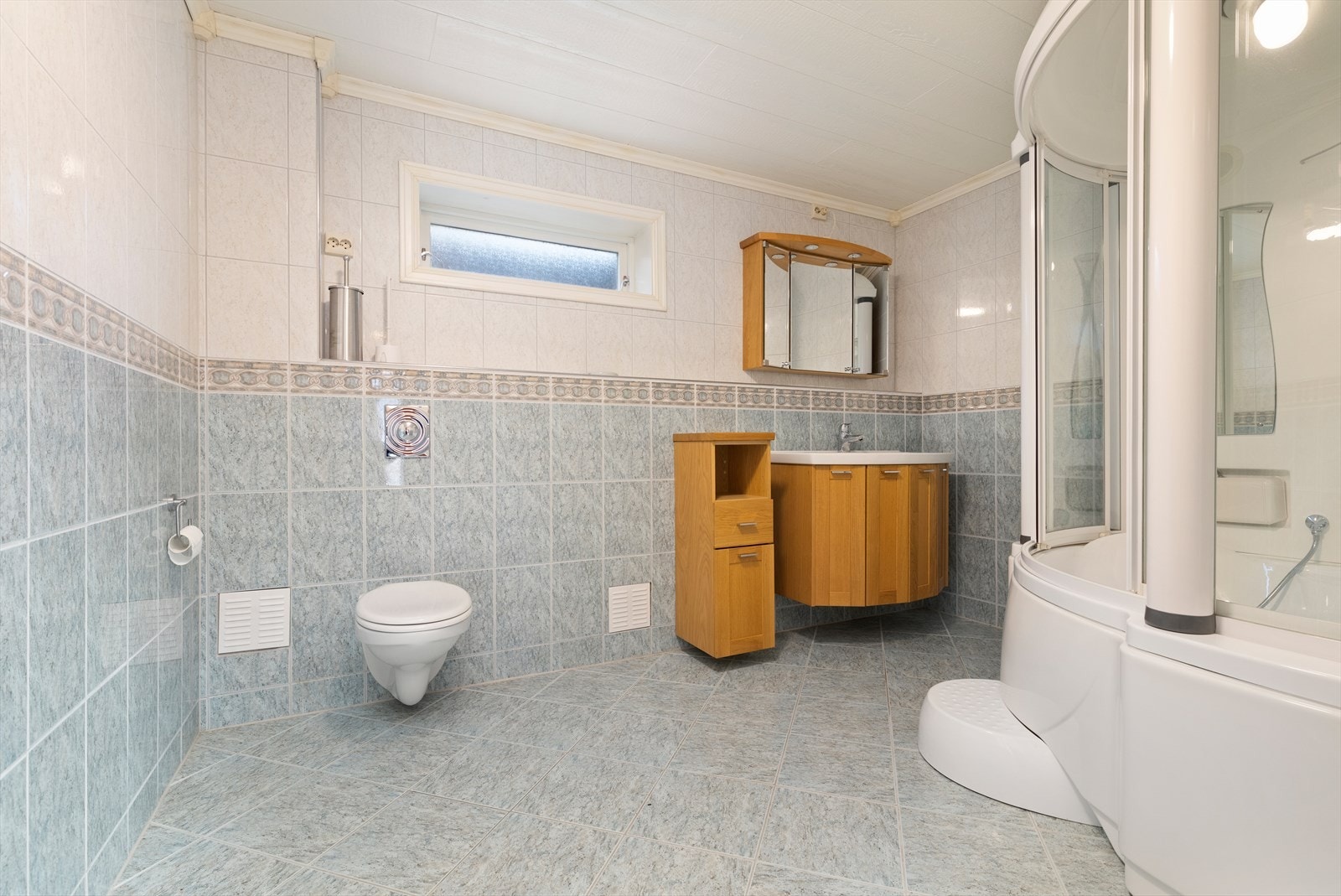 Bad i underetasje Galleribilde