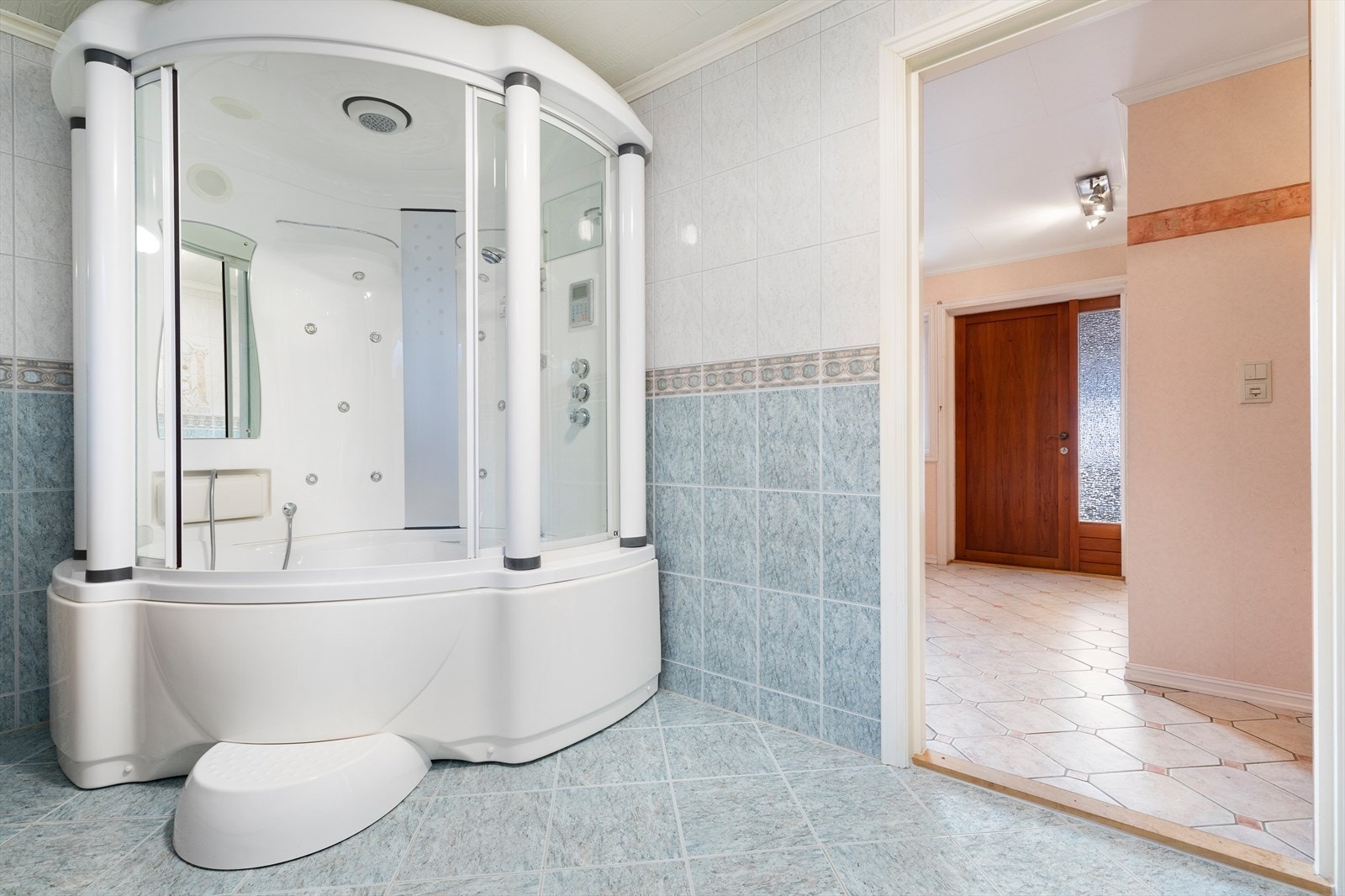 Bad i underetasje Galleribilde