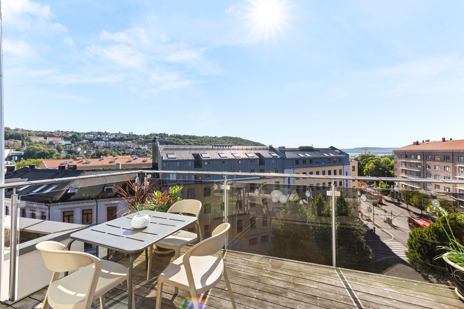 Hva med å starte dagen din her med god kopp kaffe. Kan den starte bedre? Galleribilde