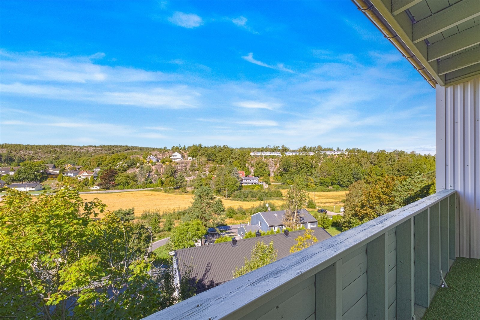 Her kan du nyte utsikten og fine solnedganger. Galleribilde