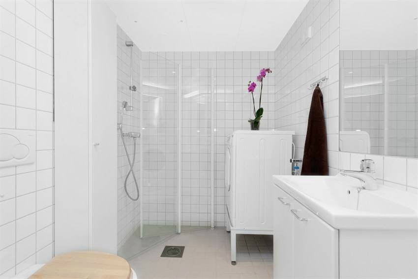 Flislagt bad - varmekabler - Galleribilde