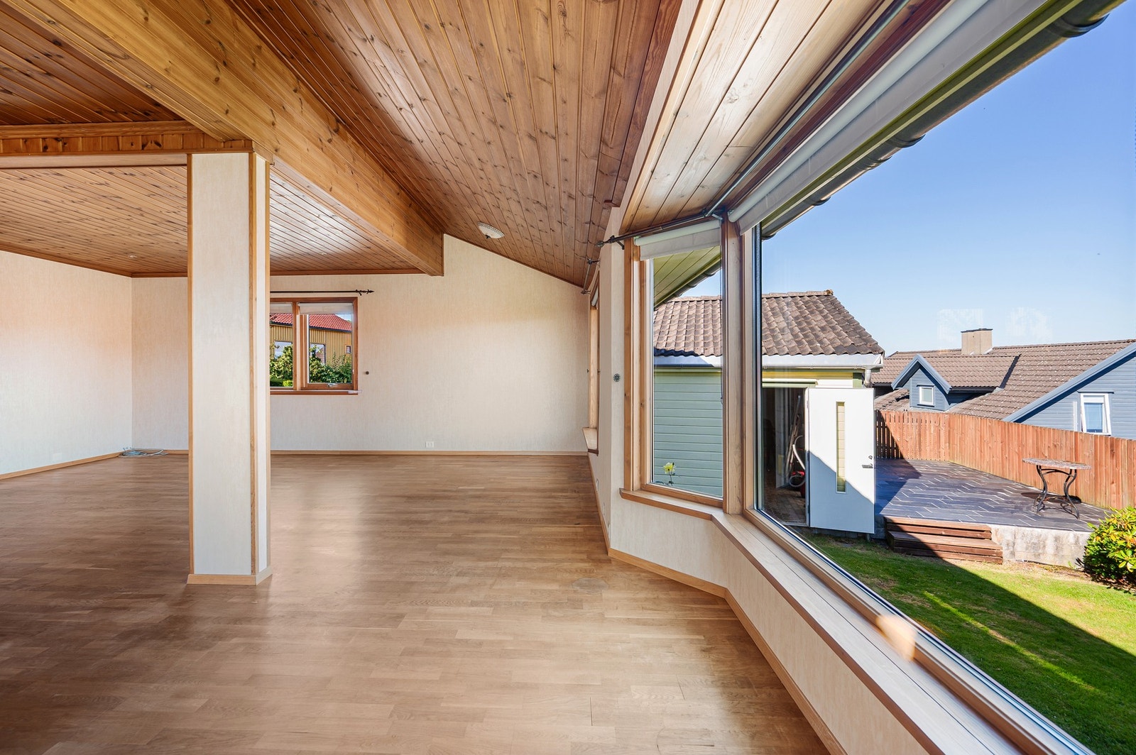 Karnapp bygd på i 1992. Galleribilde