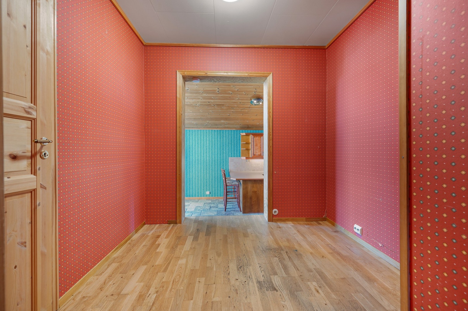 Videre tilkomst til kjøkkenet. Galleribilde