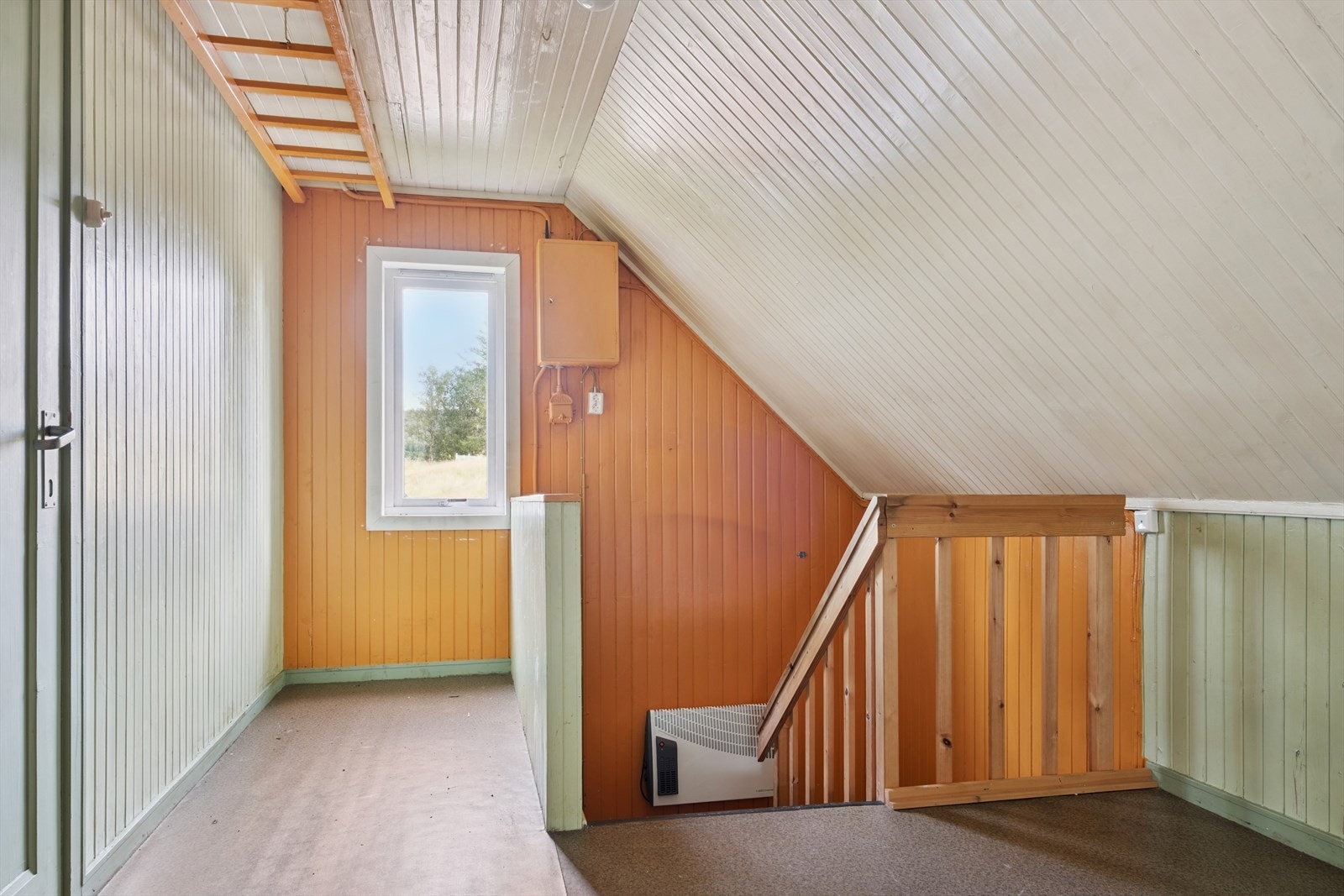 I 2. etasje finner man boligens 3 soverom Galleribilde