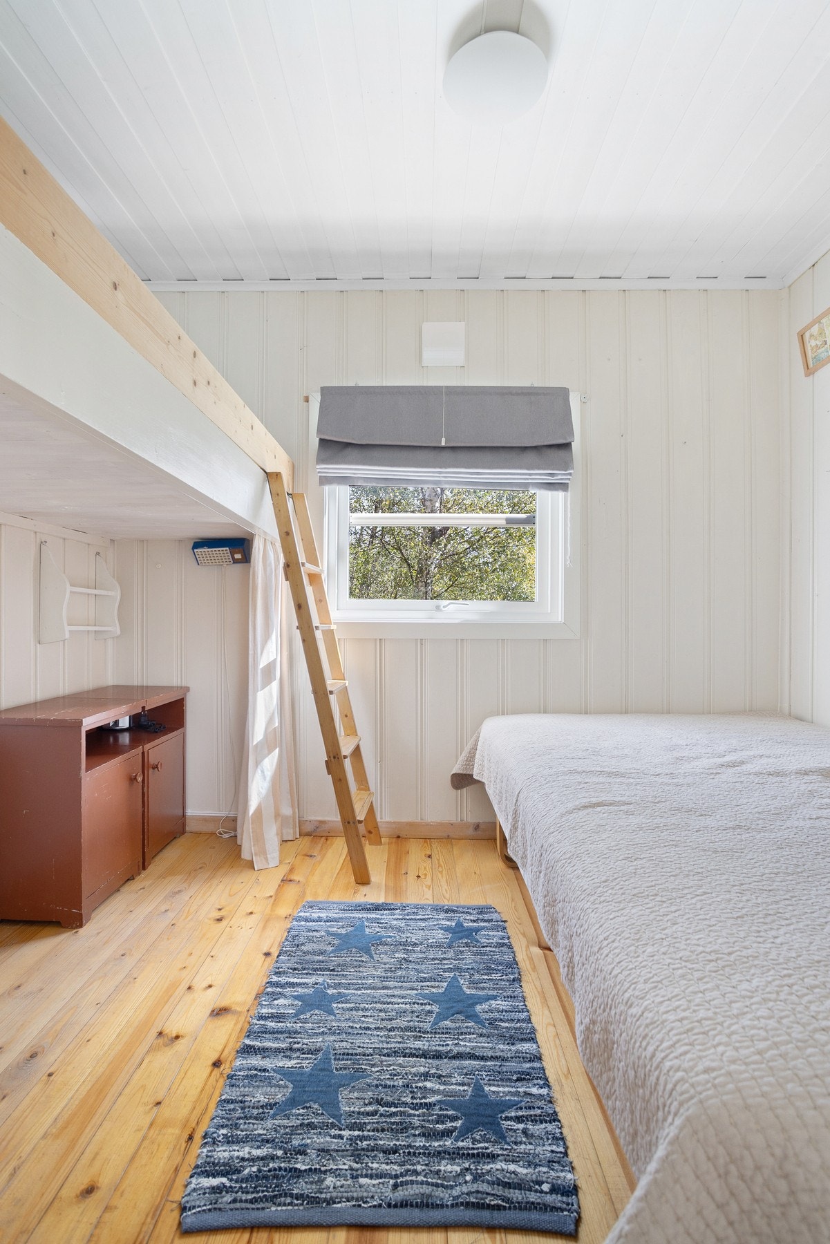 Soverom II innredet med 2 enkeltsenger Galleribilde