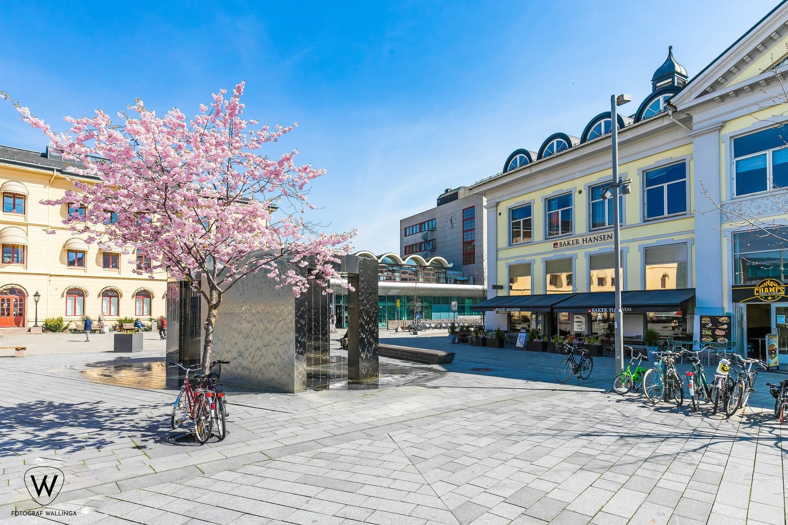 Kun 50 meter fra jernbanestasjon. Galleribilde