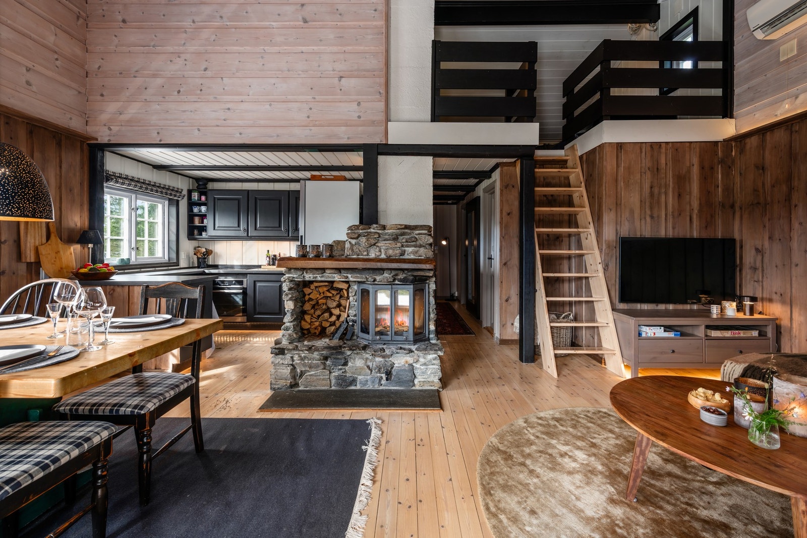 En trivelig hytte med plass til hele familien! Galleribilde