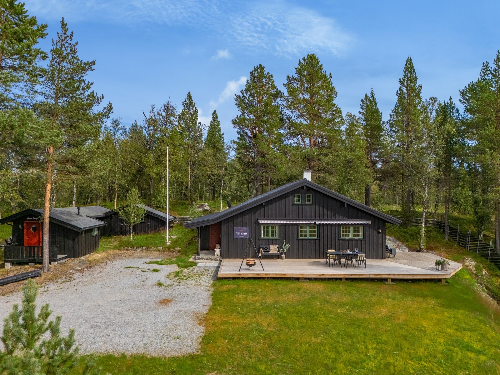 Privatmegleren Hallingdal v/ Merethe Jonsen har gleden av å presentere grushaugvegen 12! Galleribilde