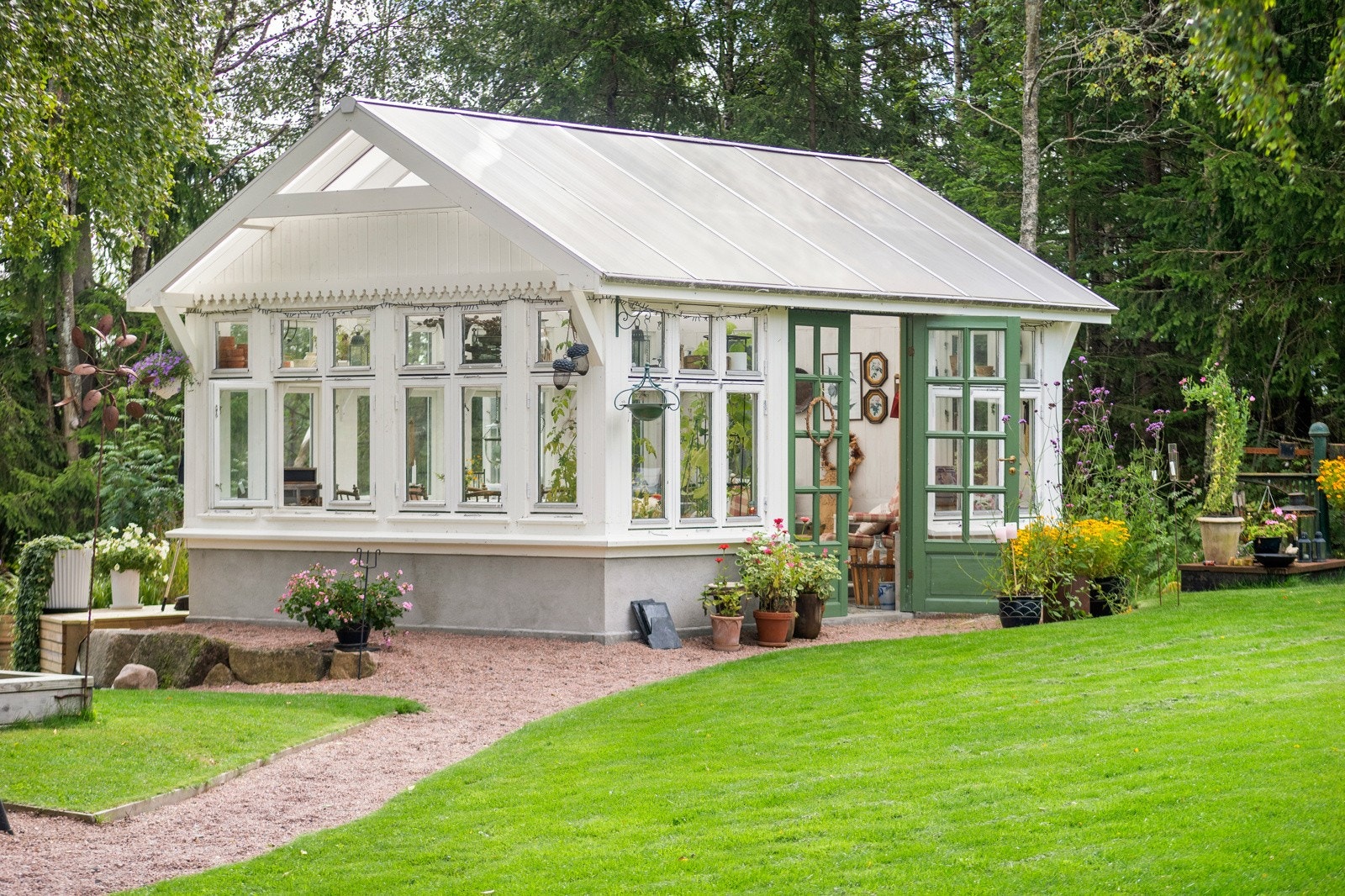 Flott drivhus oppført i 2020 Galleribilde