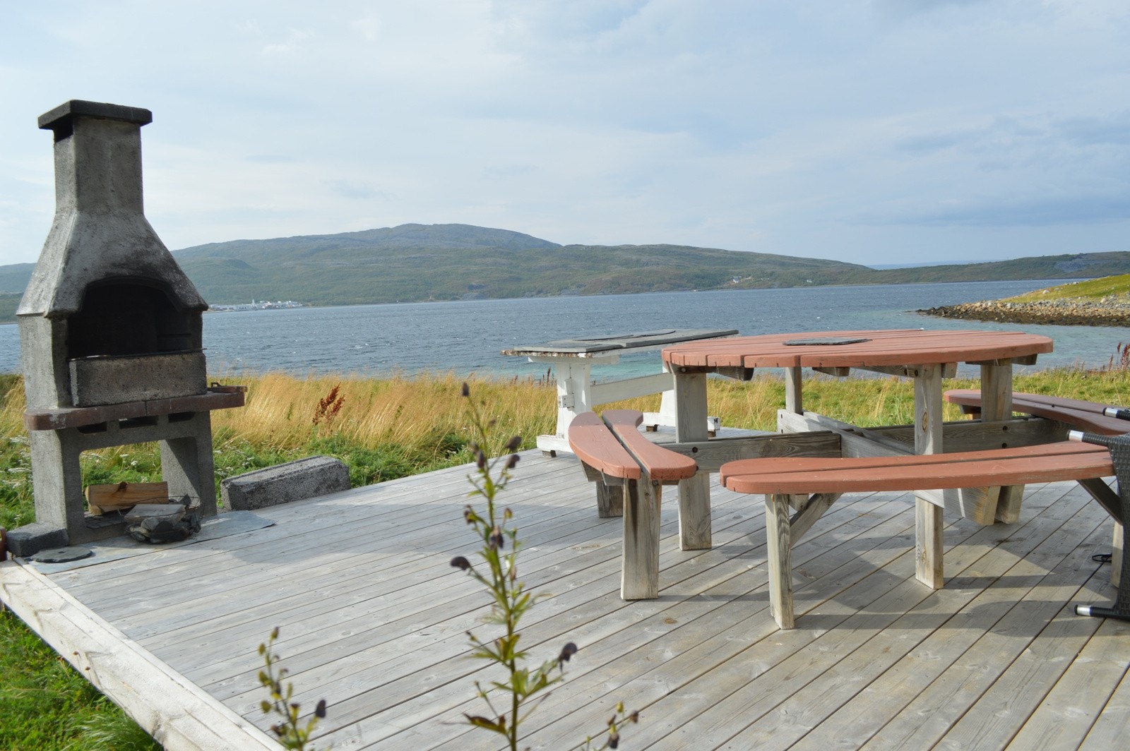 Grillplass med sittegruppe Galleribilde