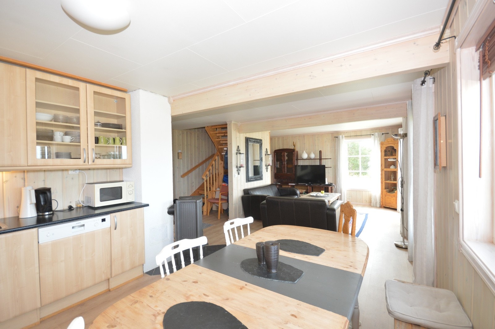 Kjøkken mot stue Galleribilde