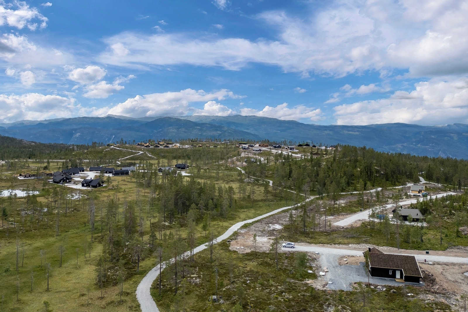 Turufjell ble definitivt satt på kartet i forbindelse med seersuksessen Fjellhytta på TV2, og området kan stolt skilte med rekreasjonsmuligheter for hele familien, hele året igjennom. Galleribilde