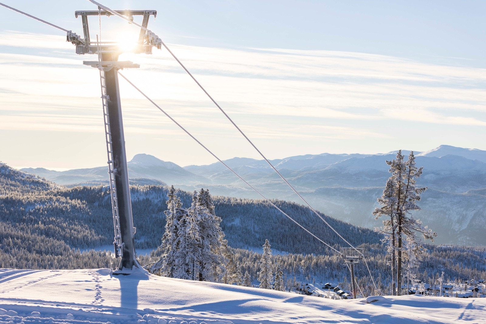 Alpinbakke i nærheten. Galleribilde