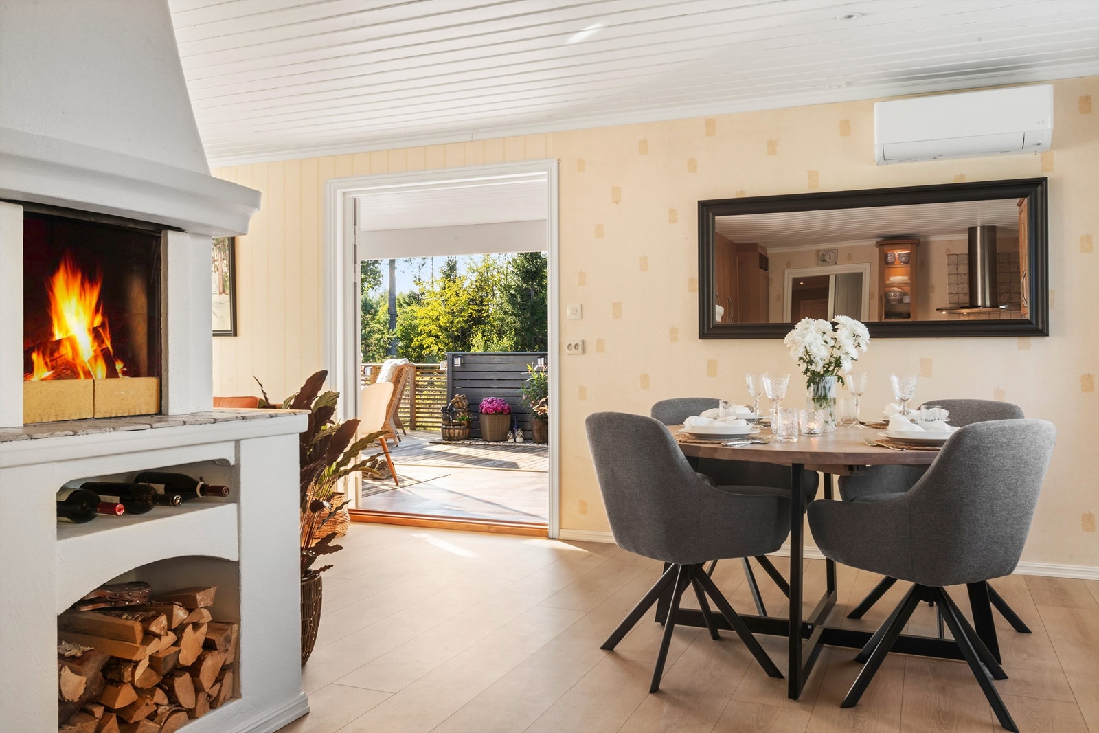 Flott peisovn som gir en lun og hyggelig atmosfære Galleribilde