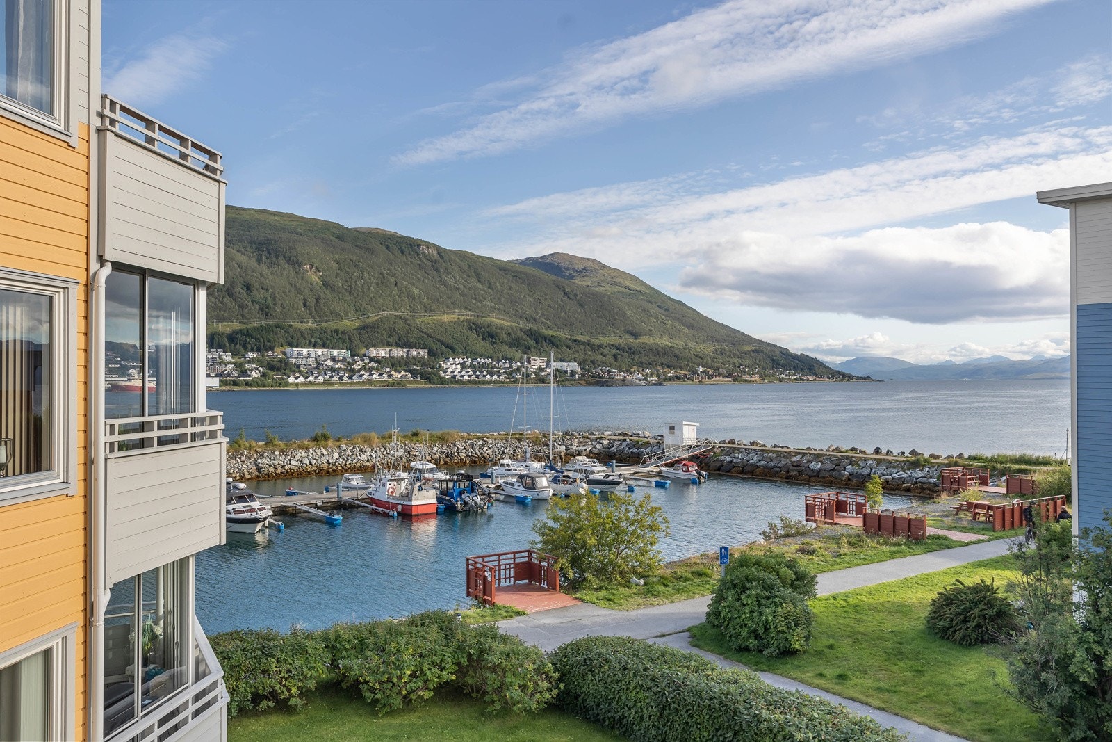 Flott sørvendt utsikt Galleribilde