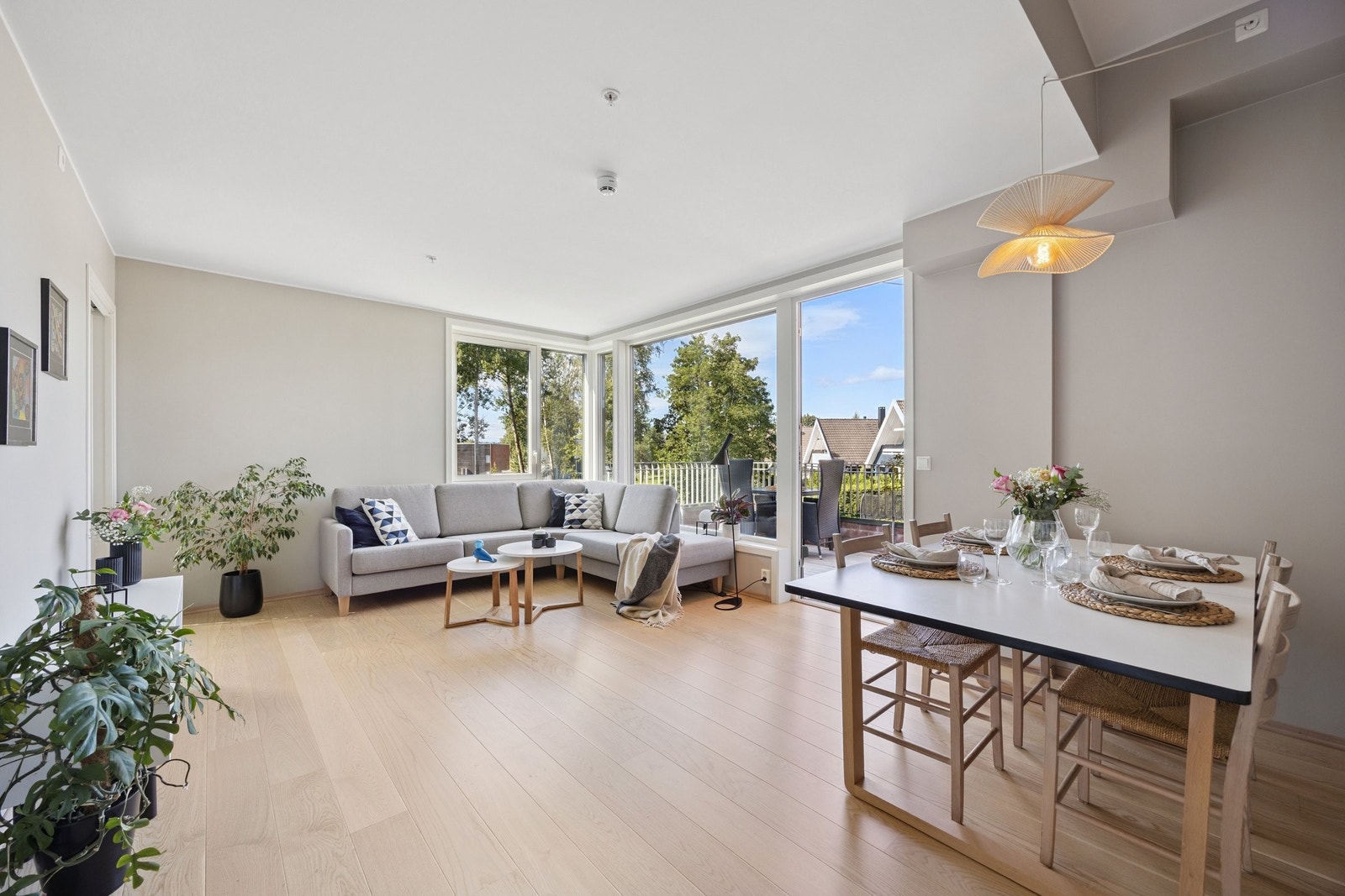 Velkommen til Magasinparken 26! En lekker og moderne hjørneleilighet med god romfølelse i 3. etasje. Galleribilde