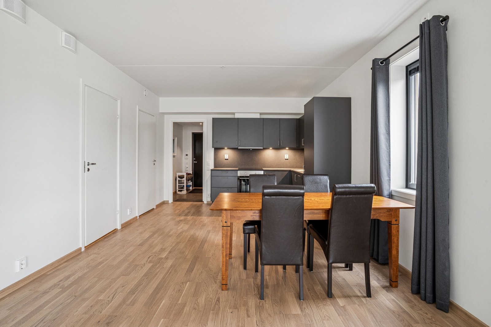 Kjøkken og stue Galleribilde