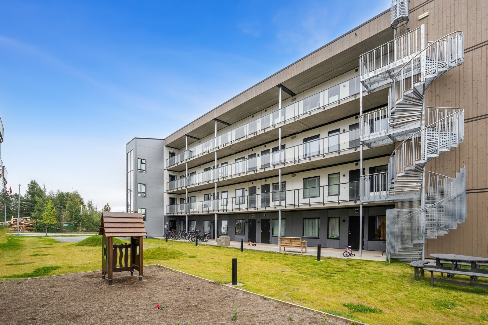 Uteområde. Galleribilde