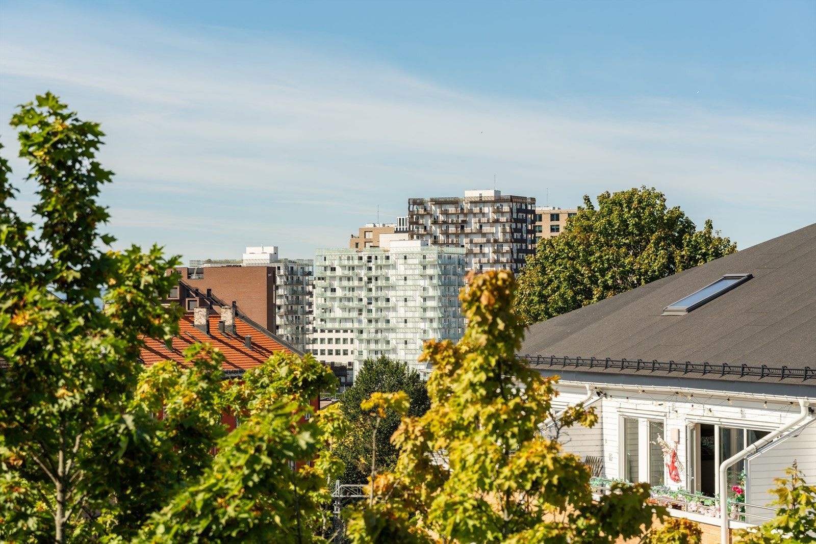 Takterrassen byr på vakker utsikt. Galleribilde