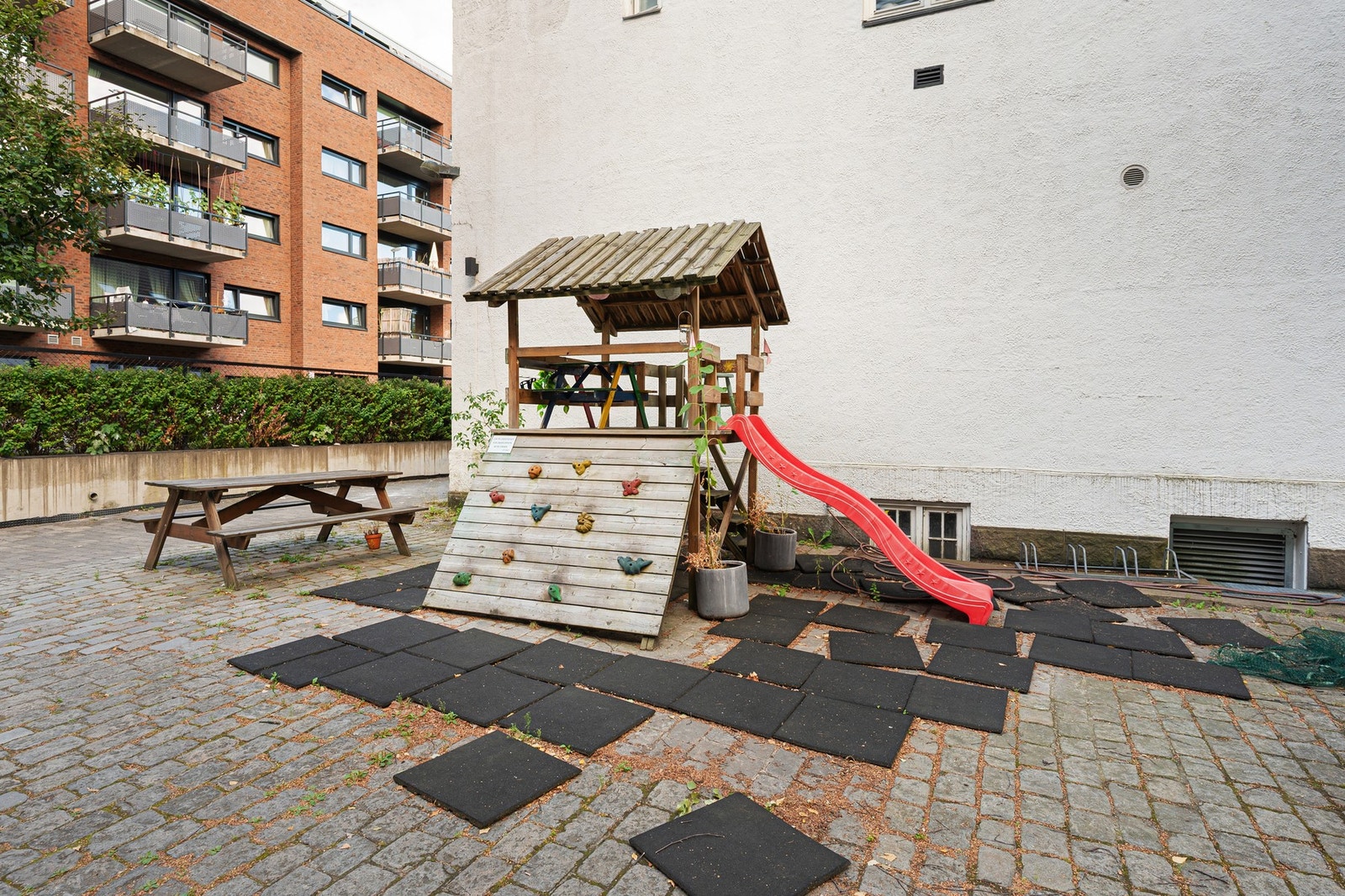 Koselig og trygg møteplass for de minste - perfekt for lek og sosiale barn Galleribilde