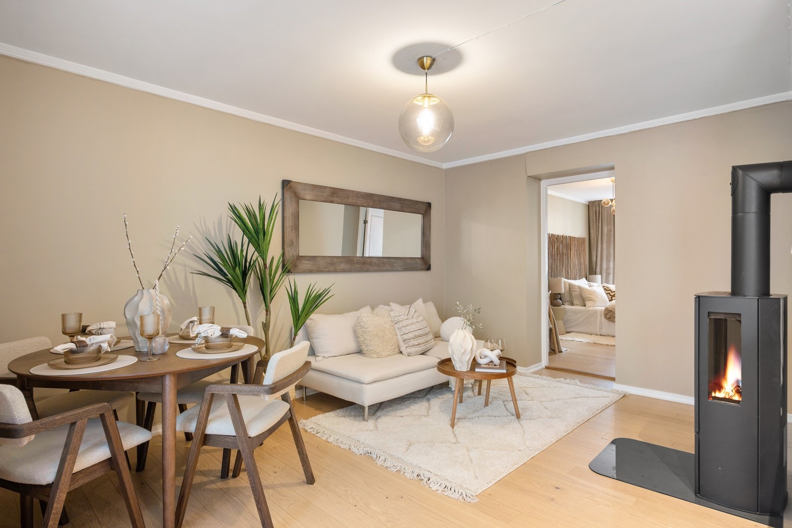 Gjennomgående planløsning med store, gode rom. Galleribilde