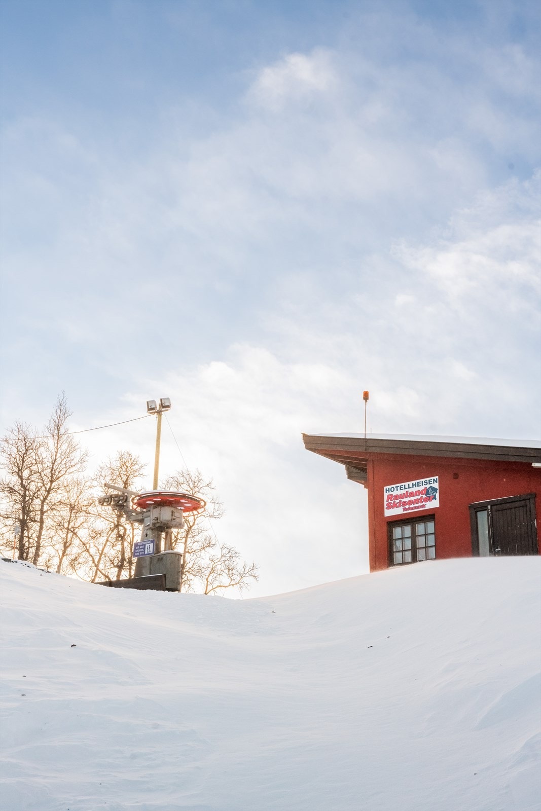 "Hotellheisen" ligger rett på andre siden av gata, og det flotte løypenettet har sitt "krysspunkt" i dette området, slik at dagens tur kan velges i forhold til vær- og føreforhold. Galleribilde