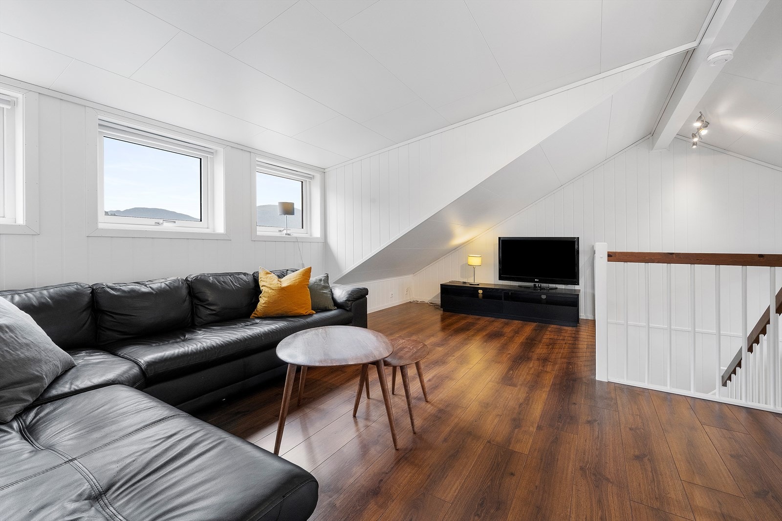 Loftsstue Galleribilde