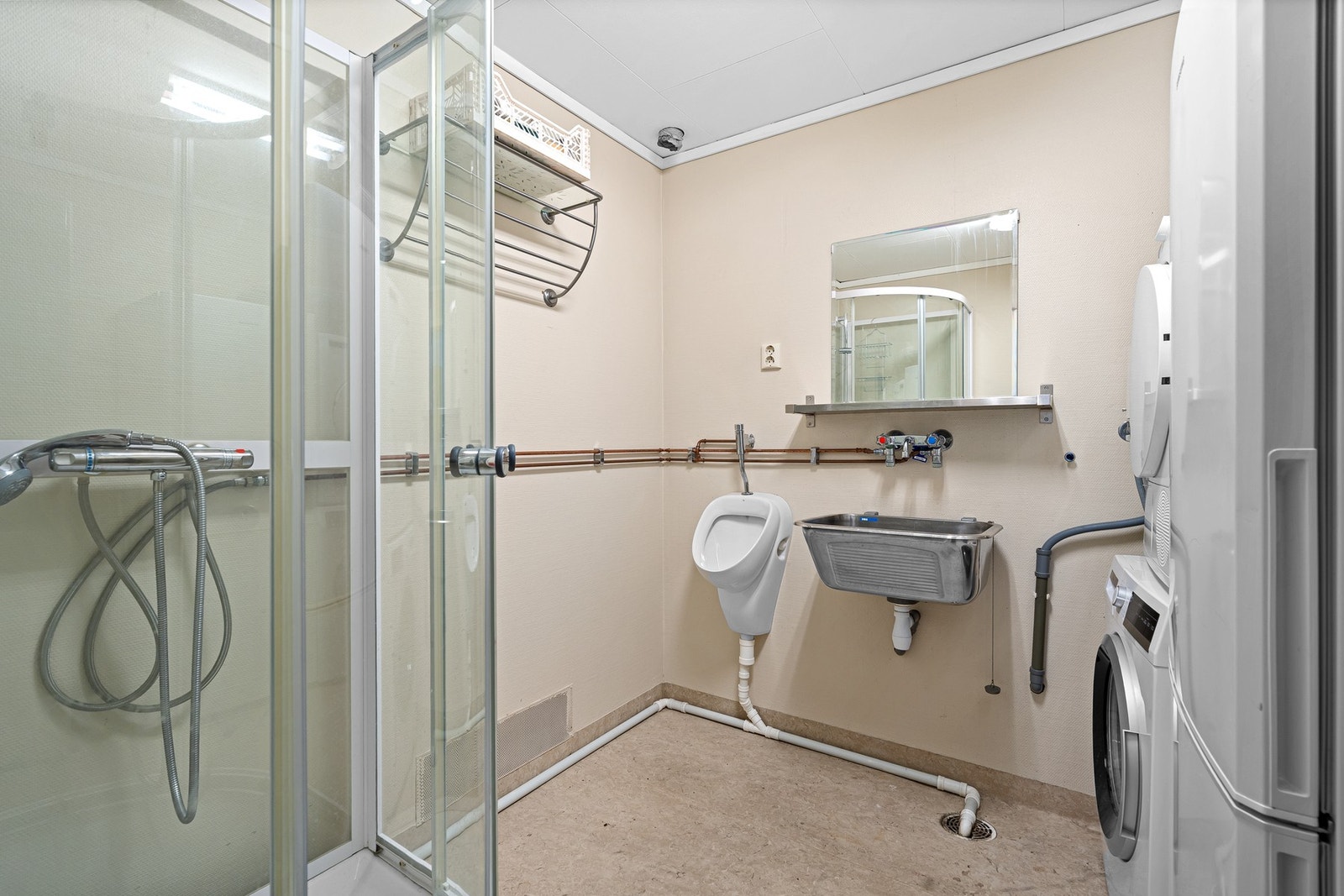 Vaskerom. Galleribilde