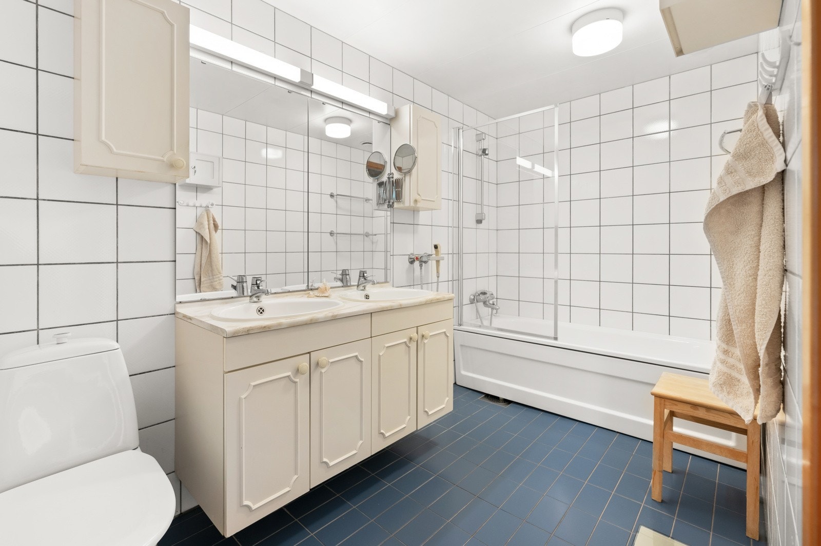 Flislagt baderom Galleribilde