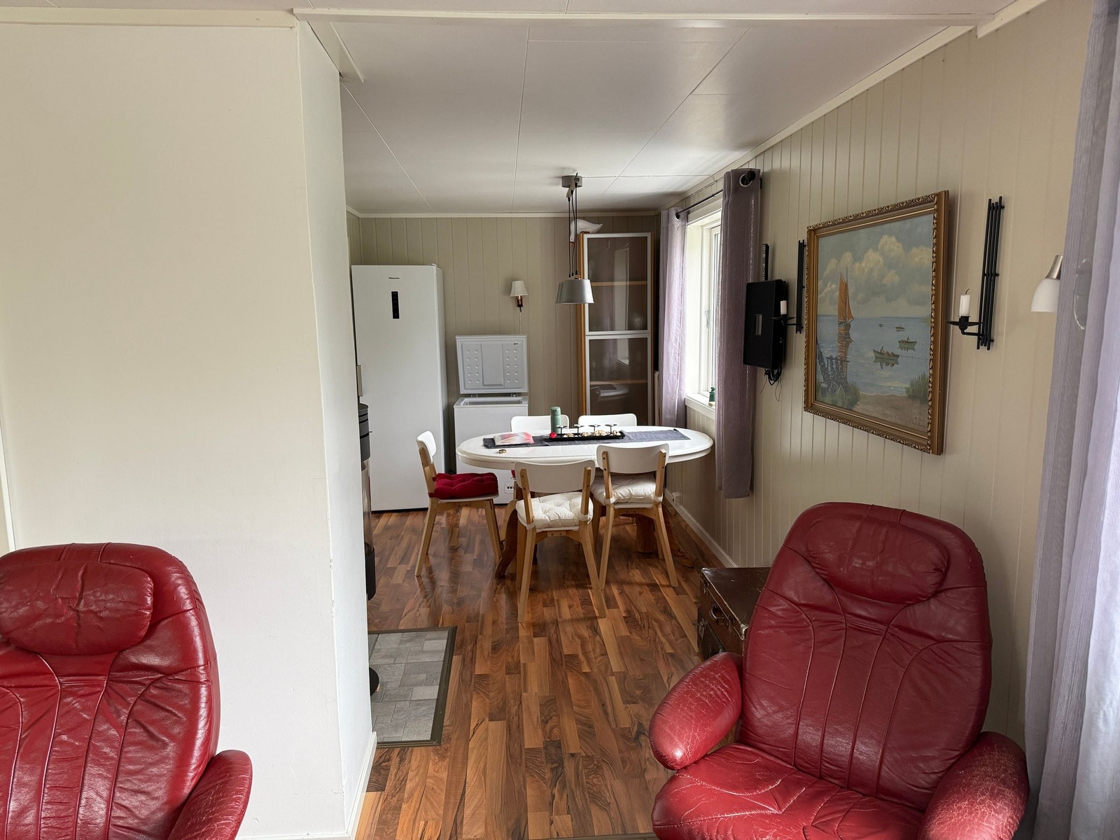 stue mot spisestue Galleribilde