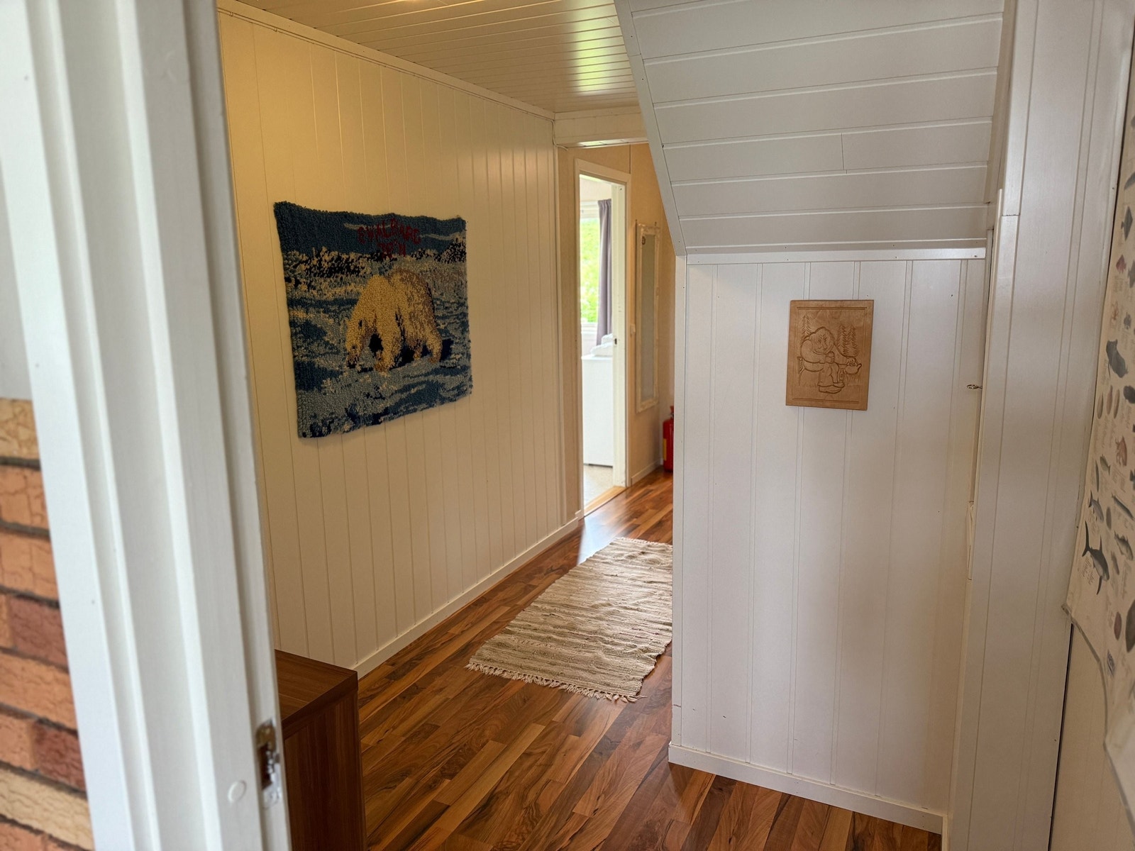 ut fra spisestue til gangen Galleribilde