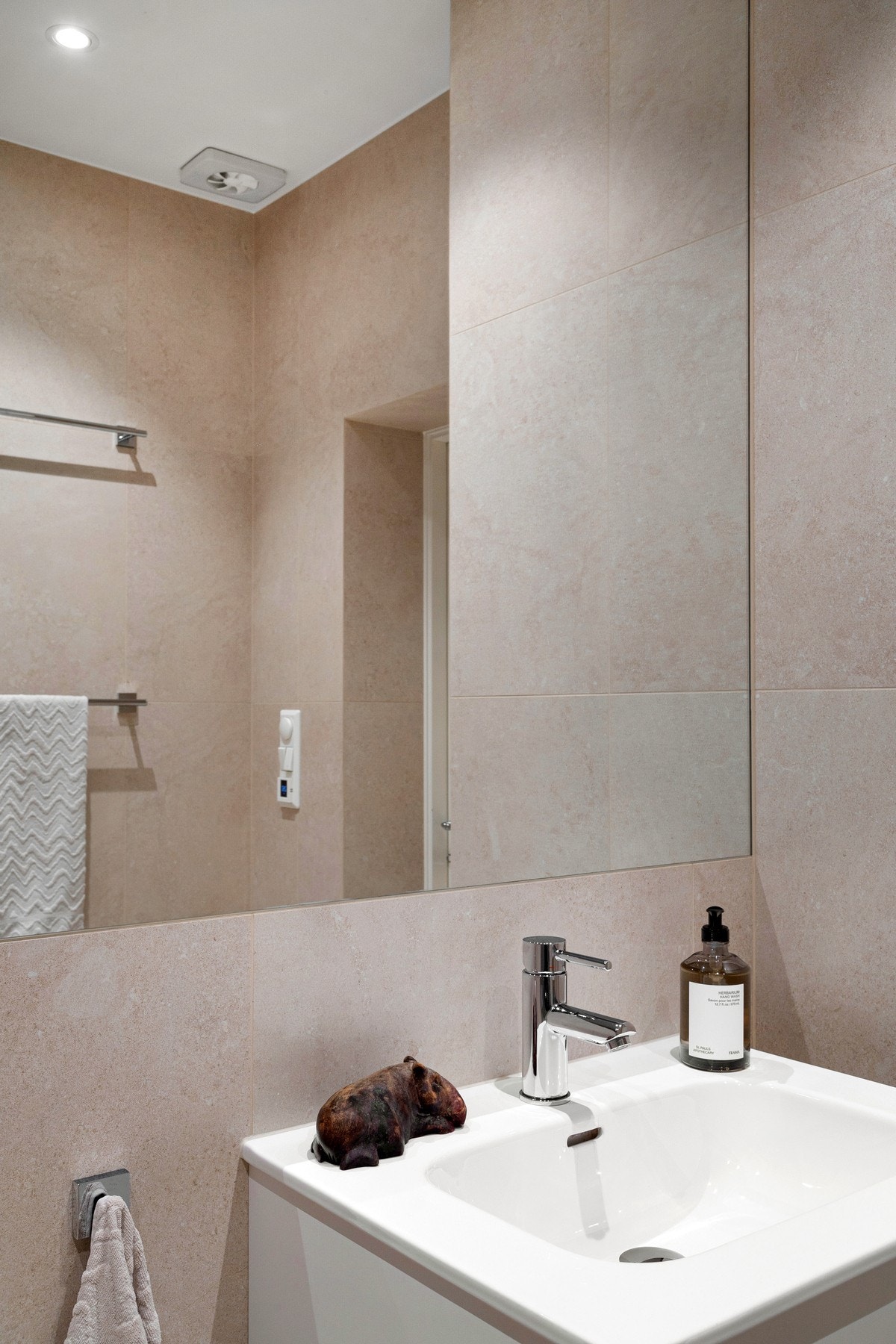 Innbydende detaljer på badet. Galleribilde