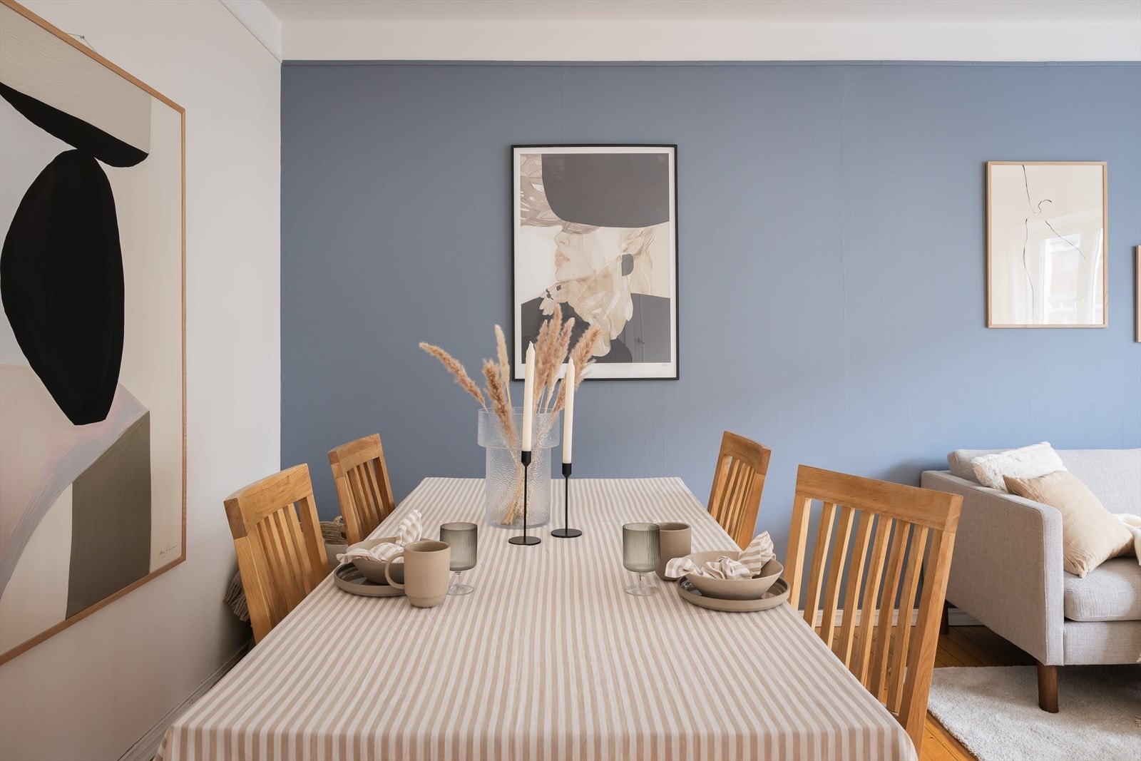 God plass til spisebord. Galleribilde