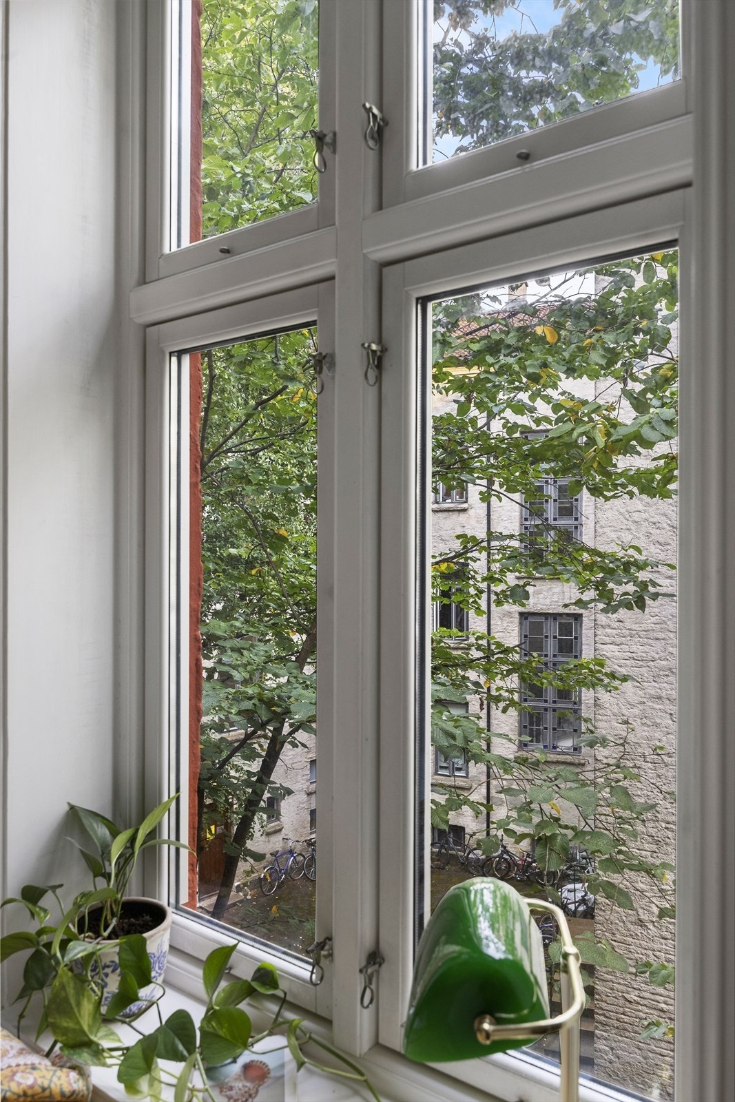 Soverommet vender mot rolig bakgård. Galleribilde