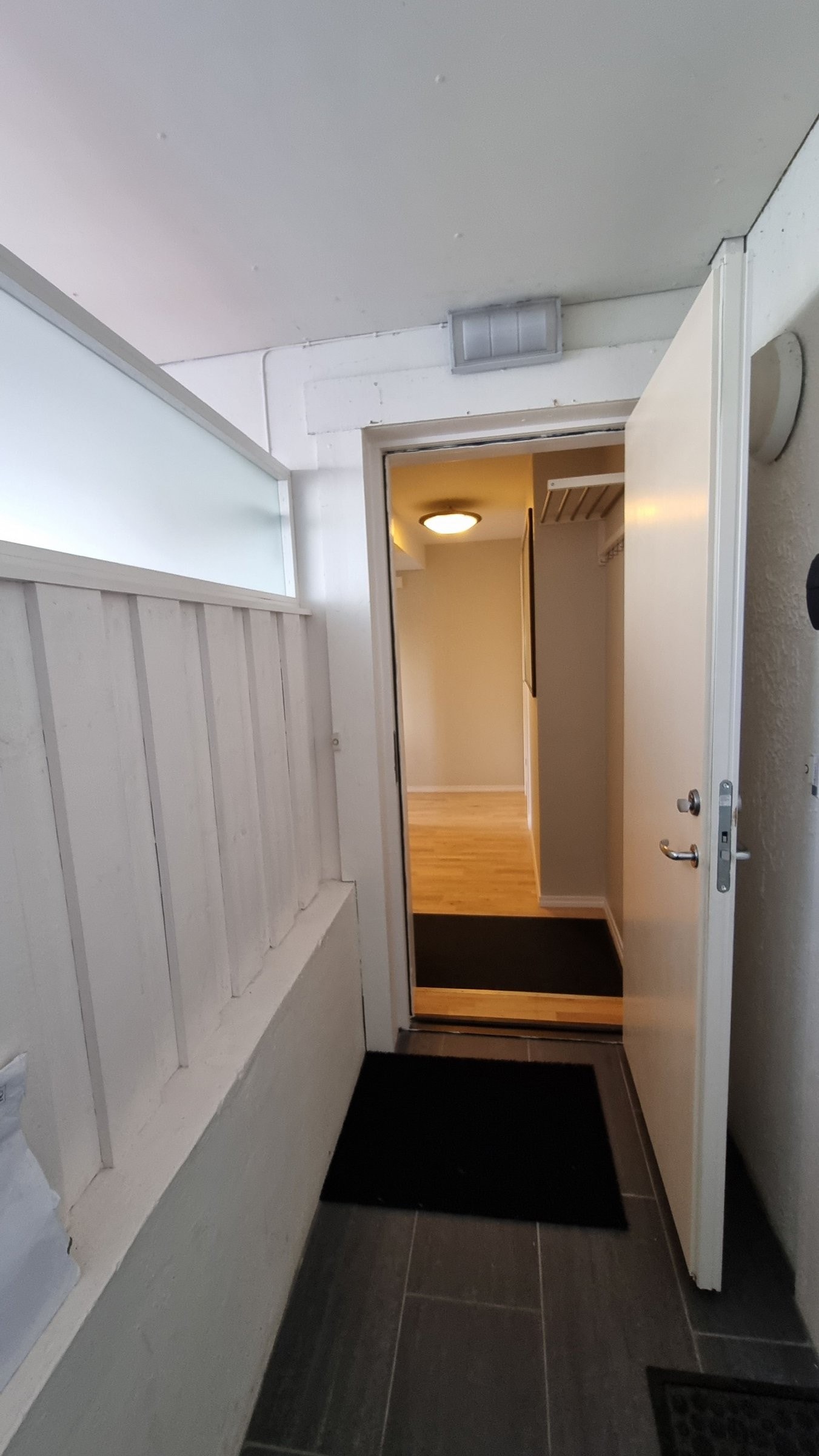 Inngang til leilighet E. Galleribilde