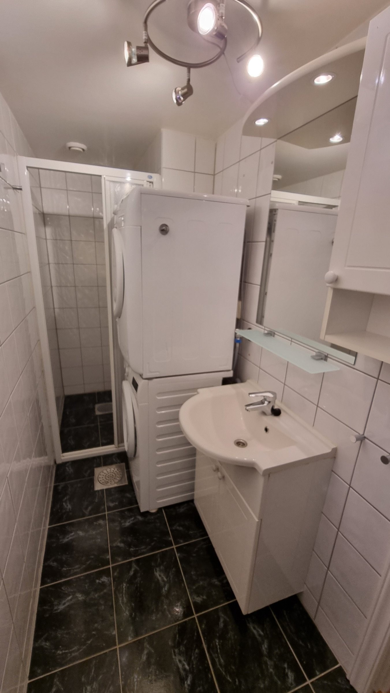 Toalett og bad. Galleribilde