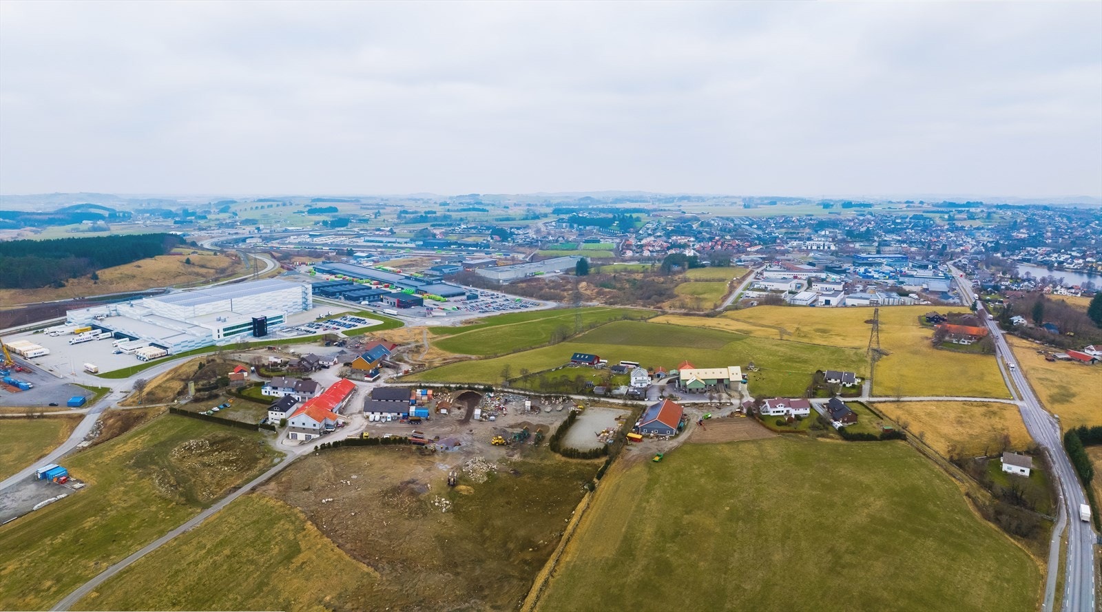 Photomerge4_fullres.jpg Galleribilde