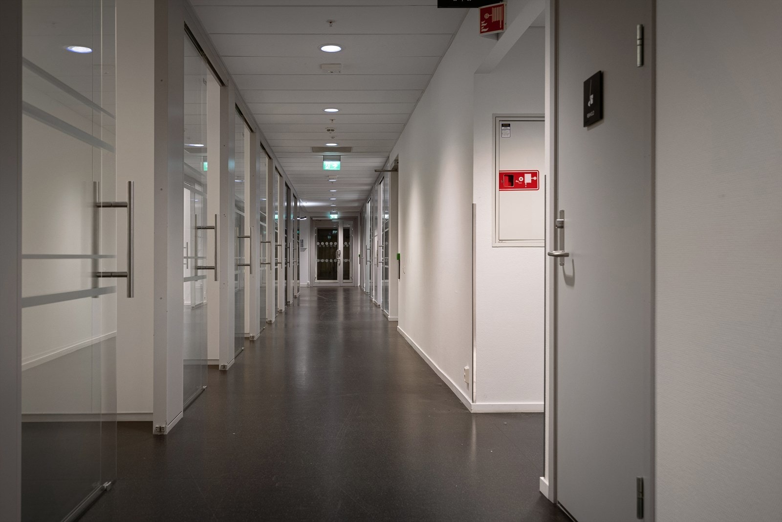 Mange cellekontorer Galleribilde