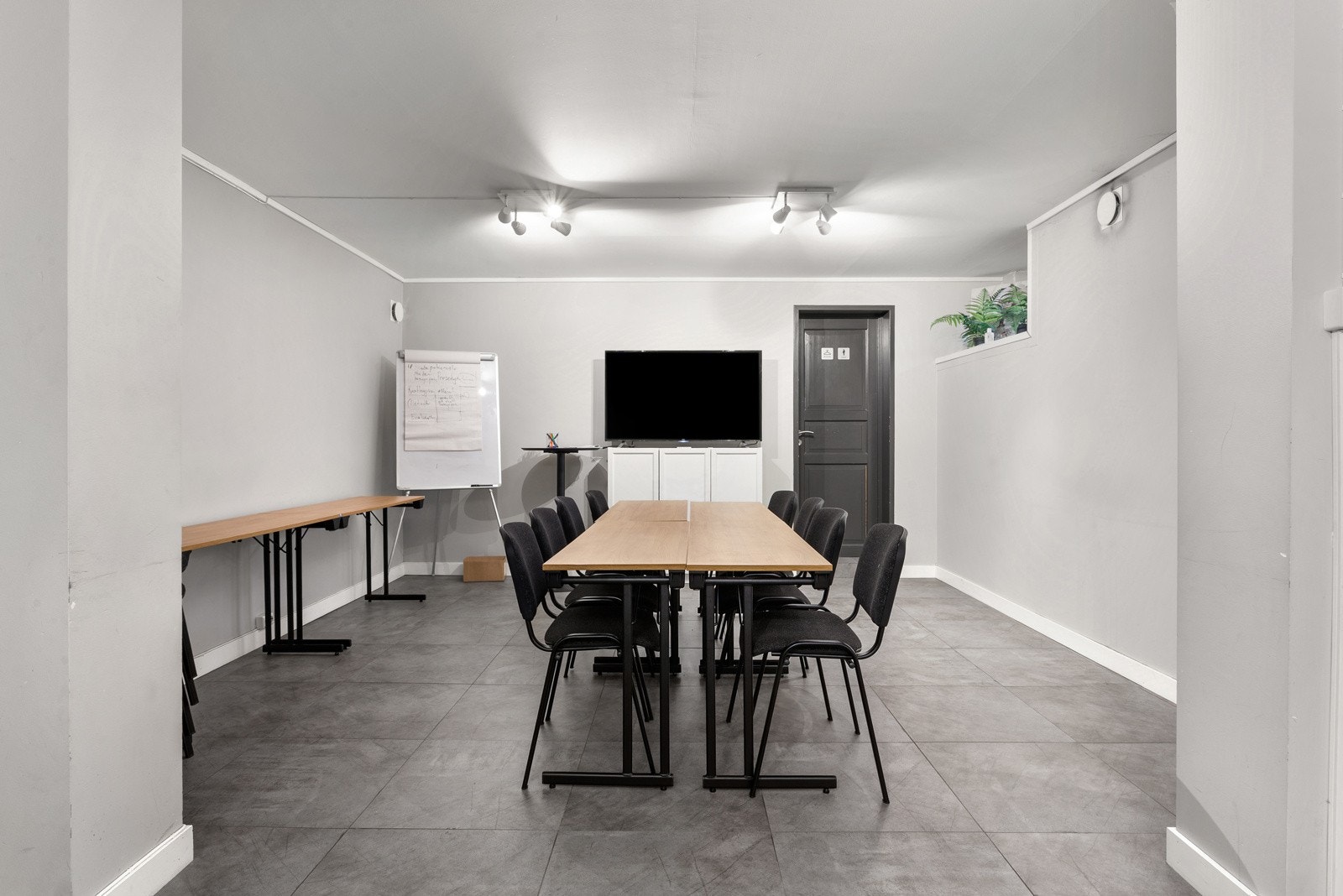 Rikelig med plass til både større og mindre møbleringsløsninger Galleribilde