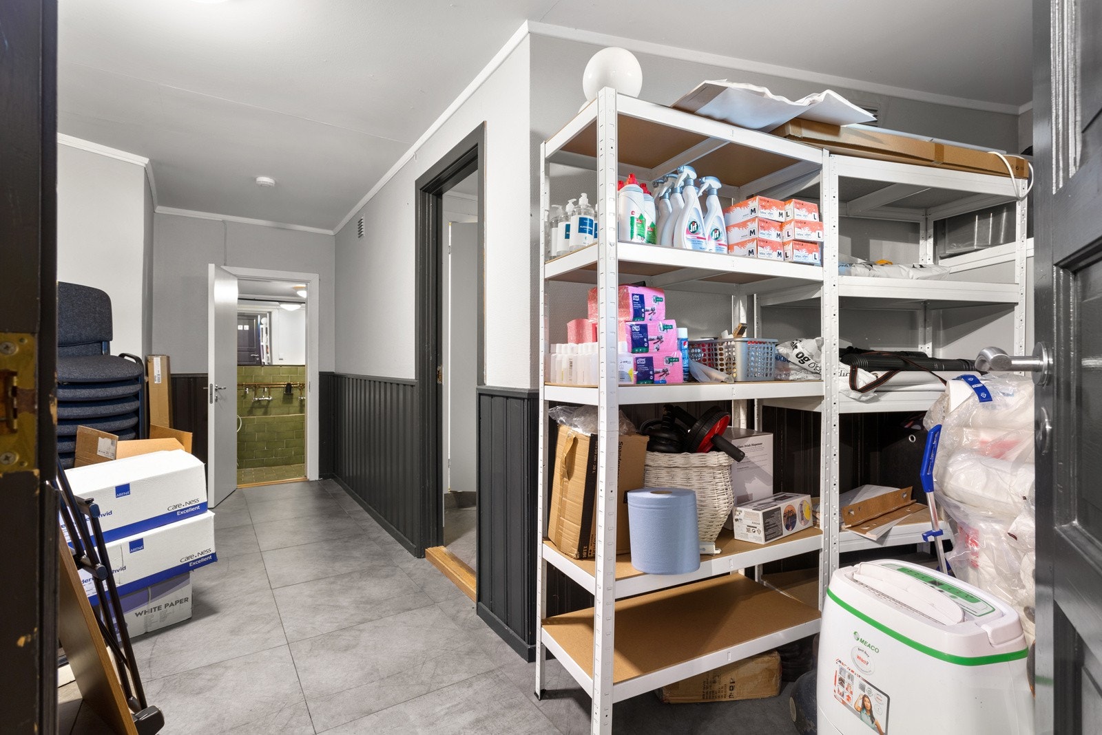 Rikelig med oppbevarings- og lagringsmuligheter. Galleribilde