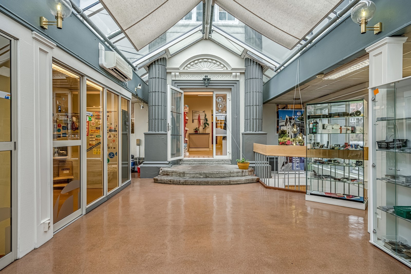 Adkomst butikklokale Galleribilde