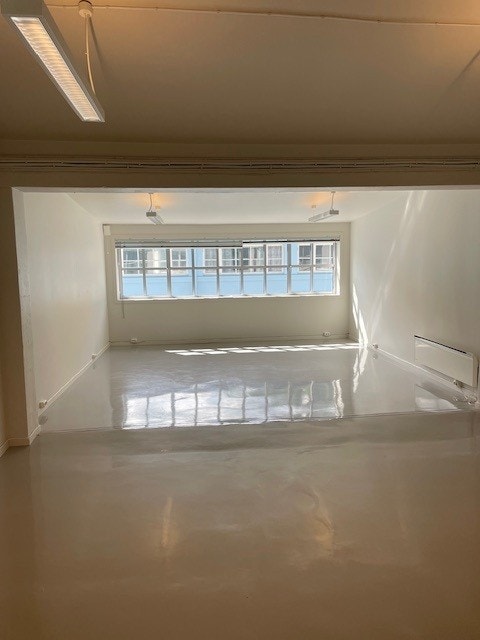 Inngang 16: Kontorfellesskap, 38,2 kvm ledig, se også neste foto. Egnet for arbeidsrom. Galleribilde