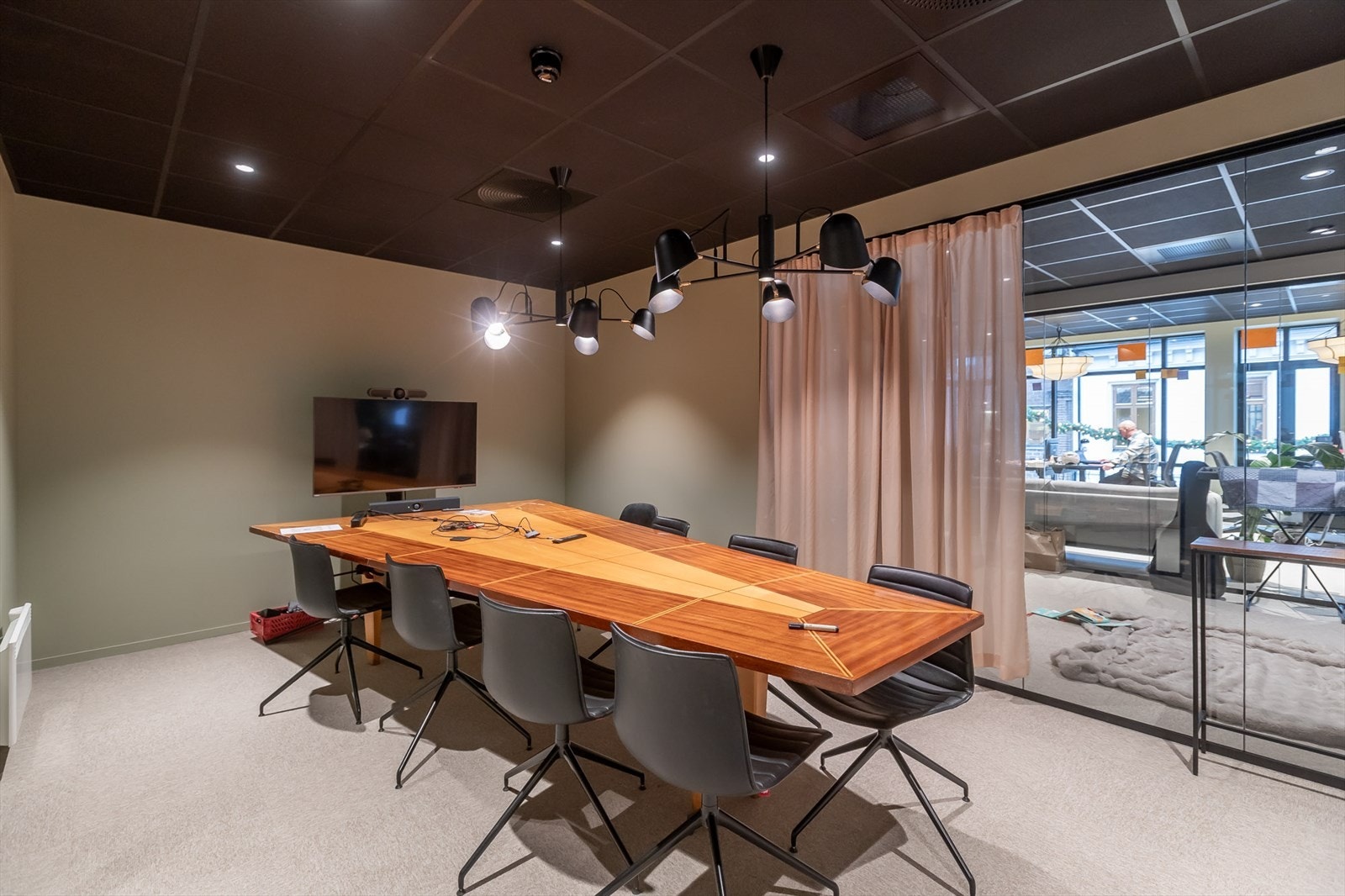 Bilder fra annet lokale i samme eiendom. Galleribilde