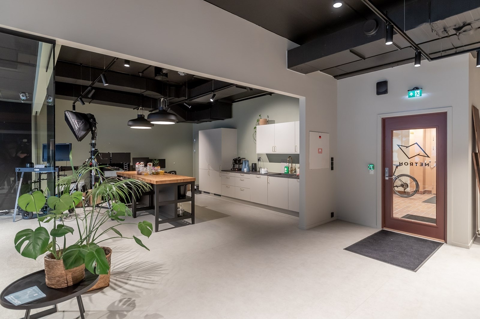 Bilder fra annet lokale i samme eiendom. Galleribilde