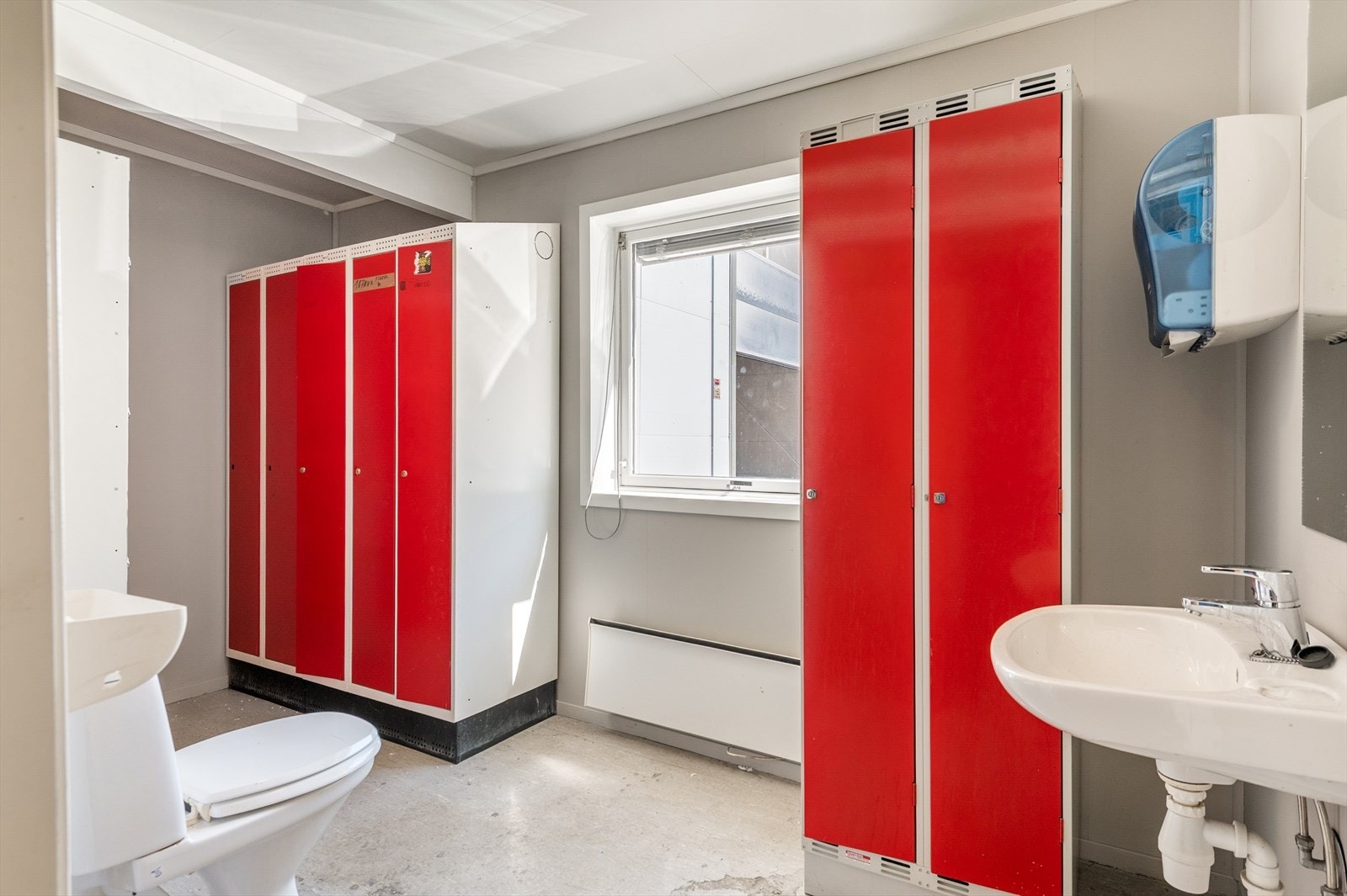 Garderobe Galleribilde