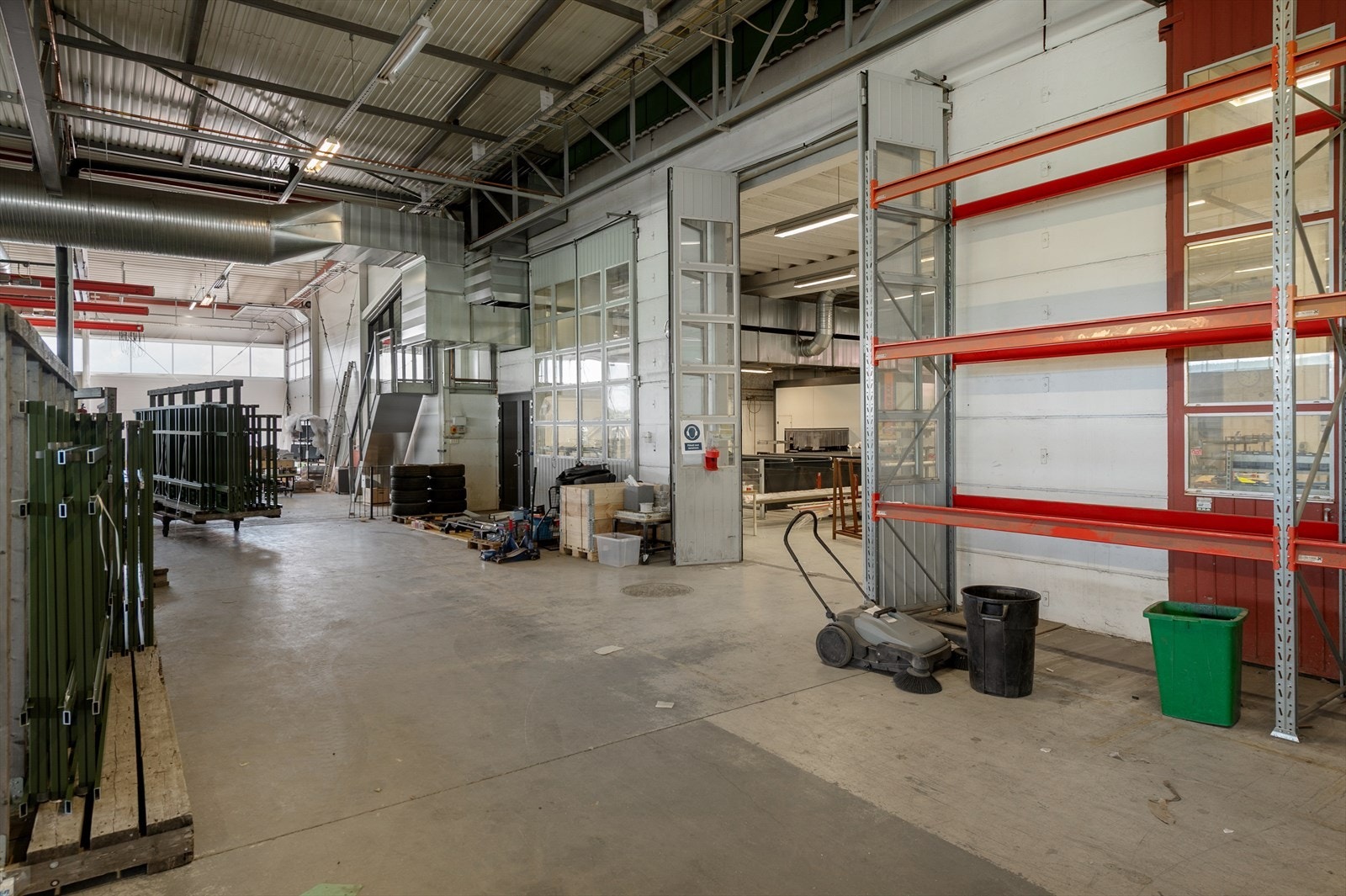 Lagerrom Galleribilde