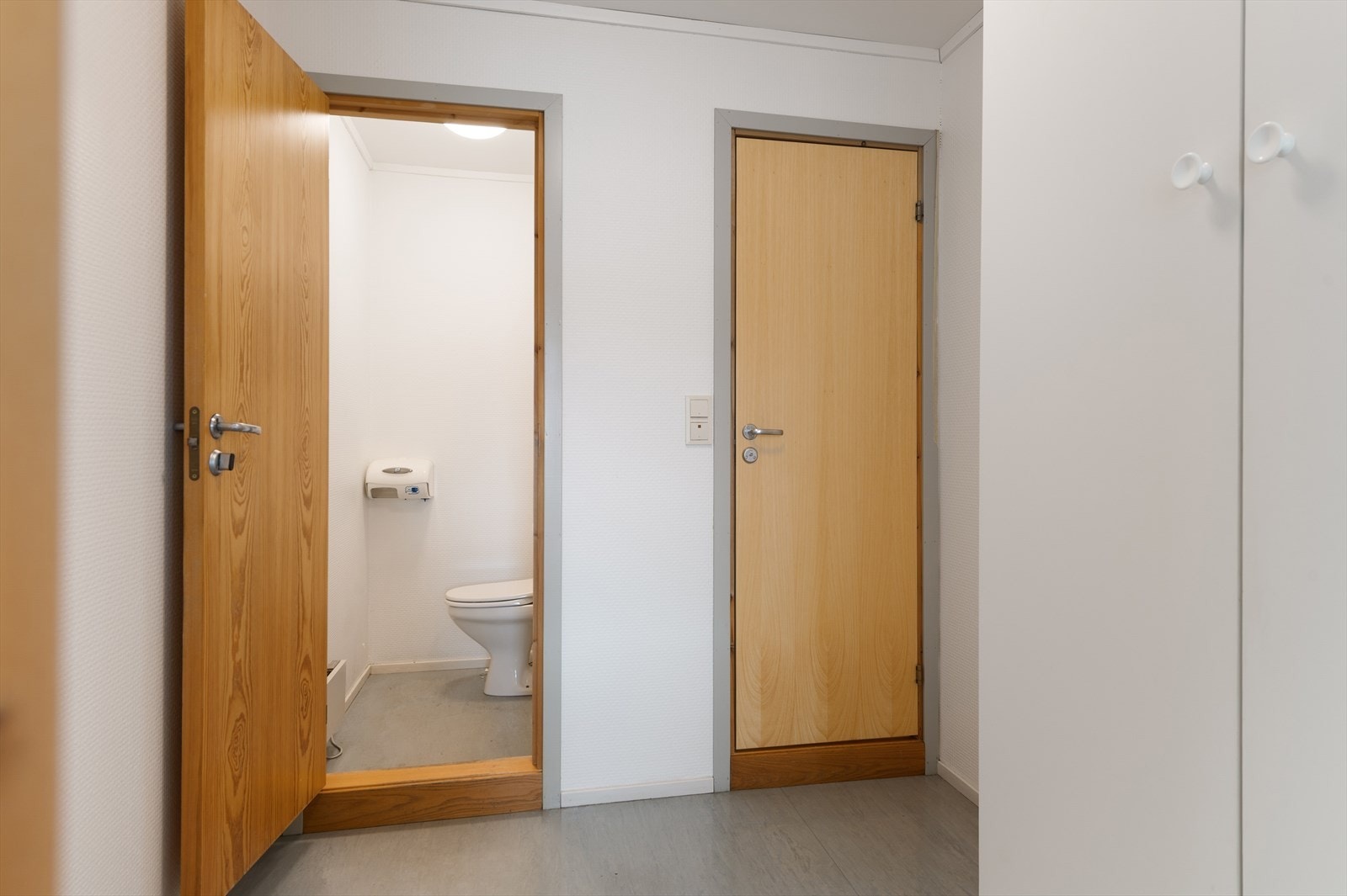 Toalett kontorbygg Galleribilde