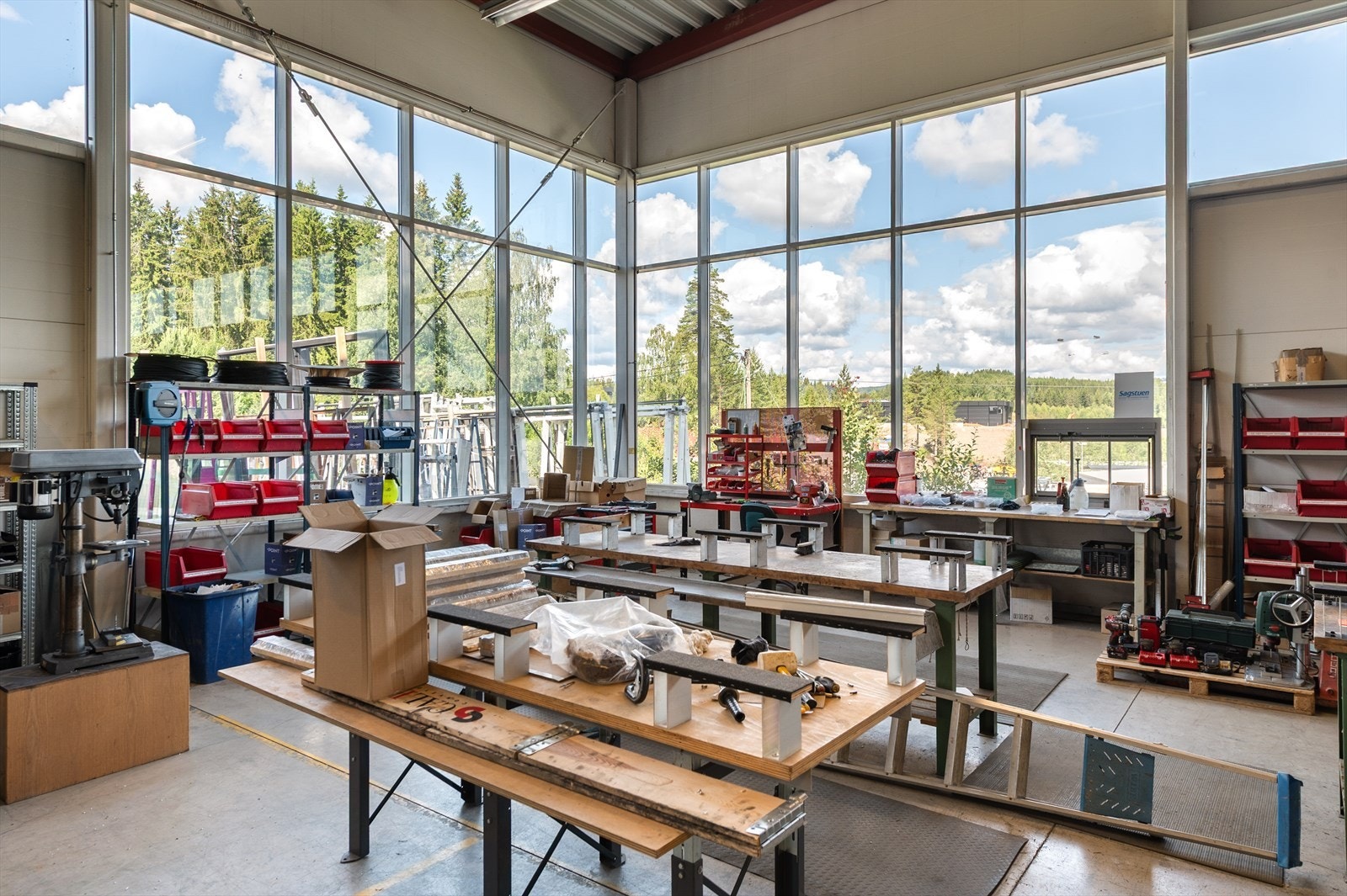 Lagerrom Galleribilde