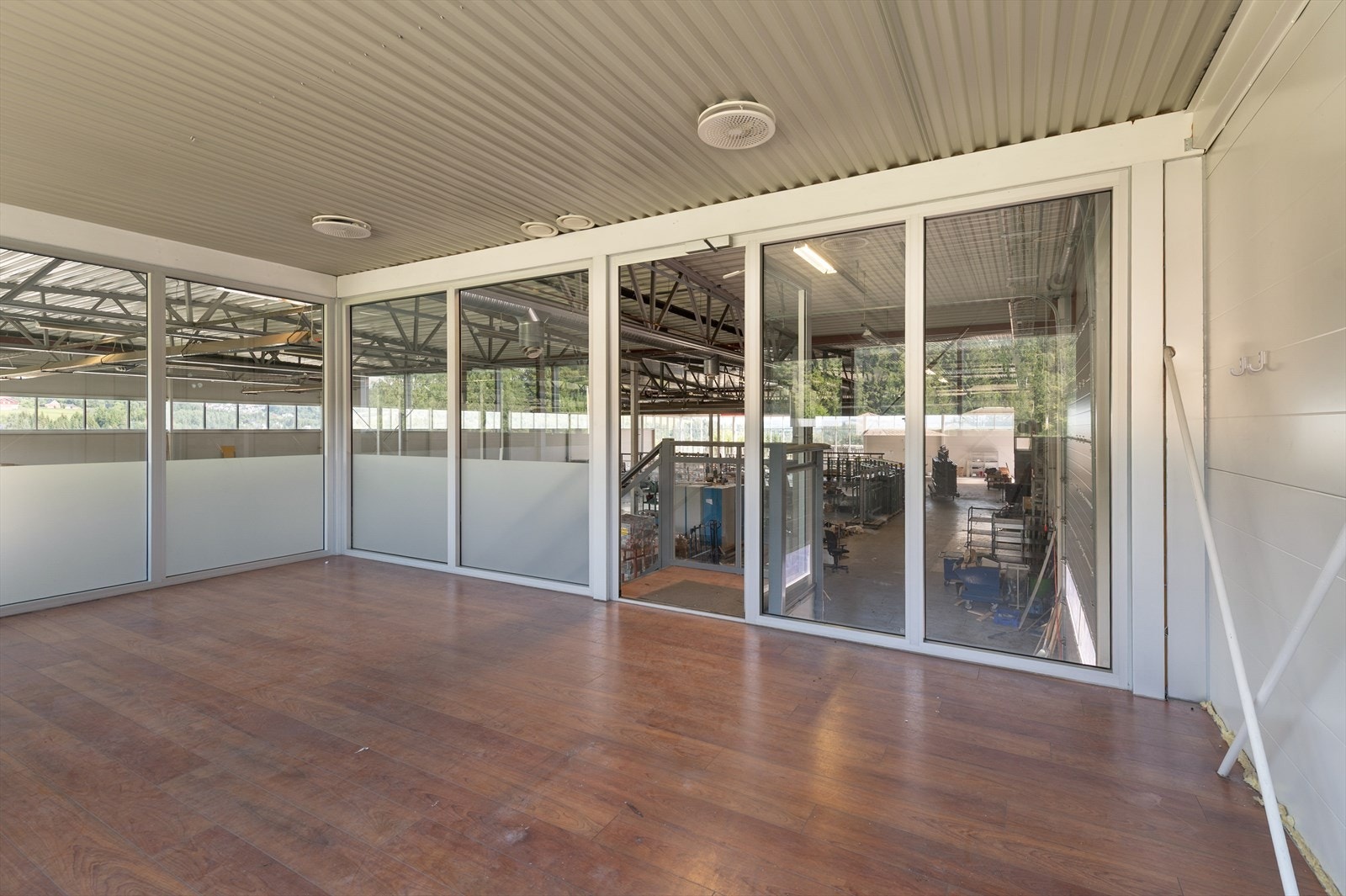 Kontor lagerbygning Galleribilde